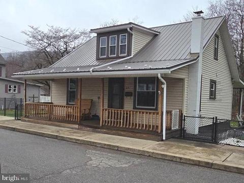 Homes For Sale - 651 North Street<br/> LYKENS, PA 17048