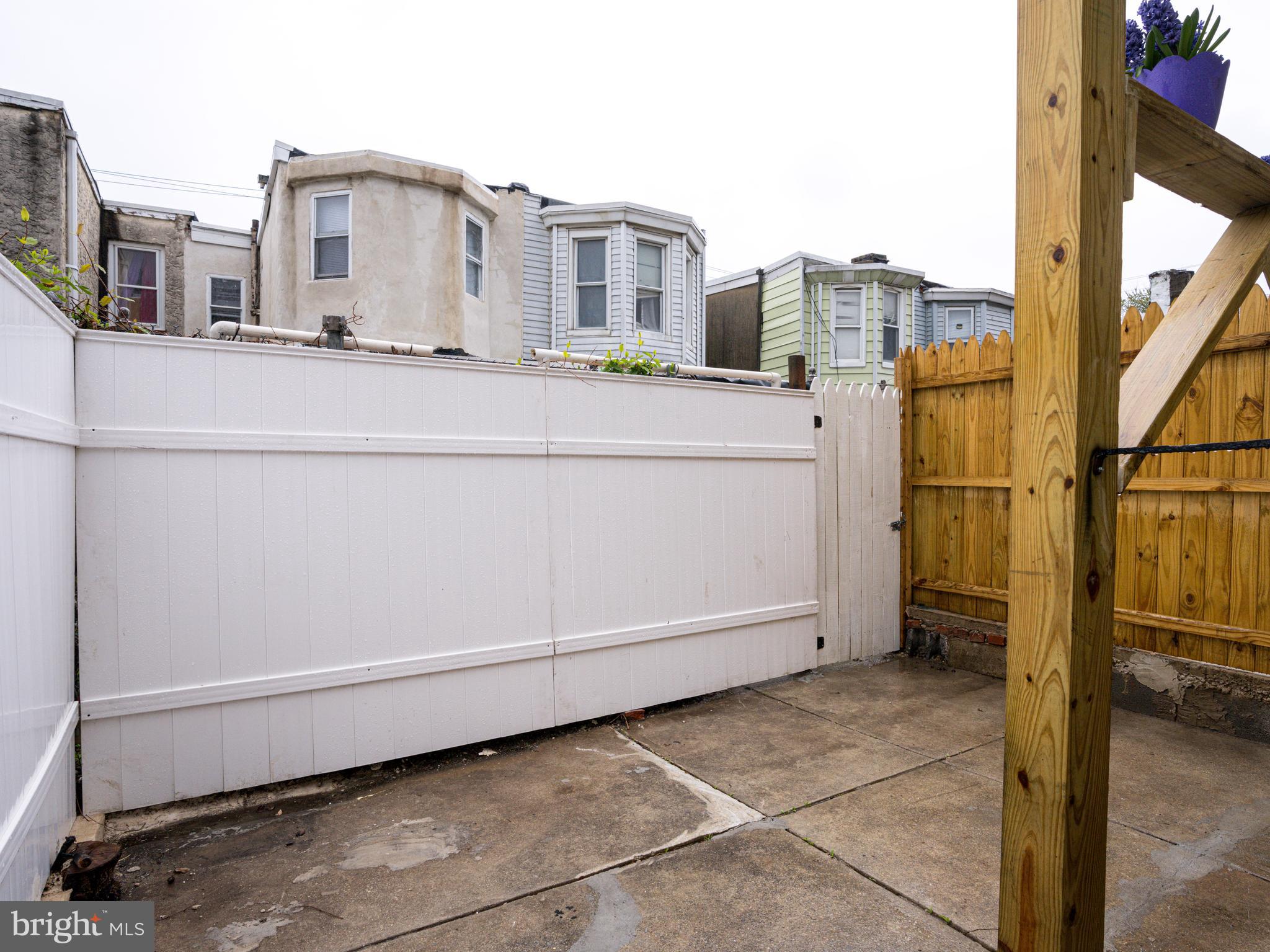 PORT RICHMOND - Residential