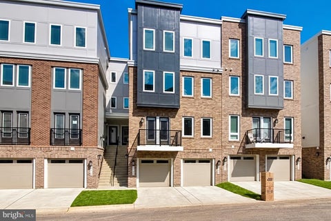 Photo of 1364 Rail Stop Drive, WOODBRIDGE, VA 22191 (MLS # VAPW2130820)