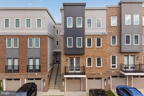 Photo of 1364 Rail Stop Drive, WOODBRIDGE, VA 22191 (MLS # VAPW2130820)