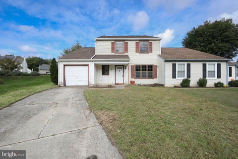 Townhouse For Sale - 122 Burgundy Court<br/> WENONAH, NJ 08090