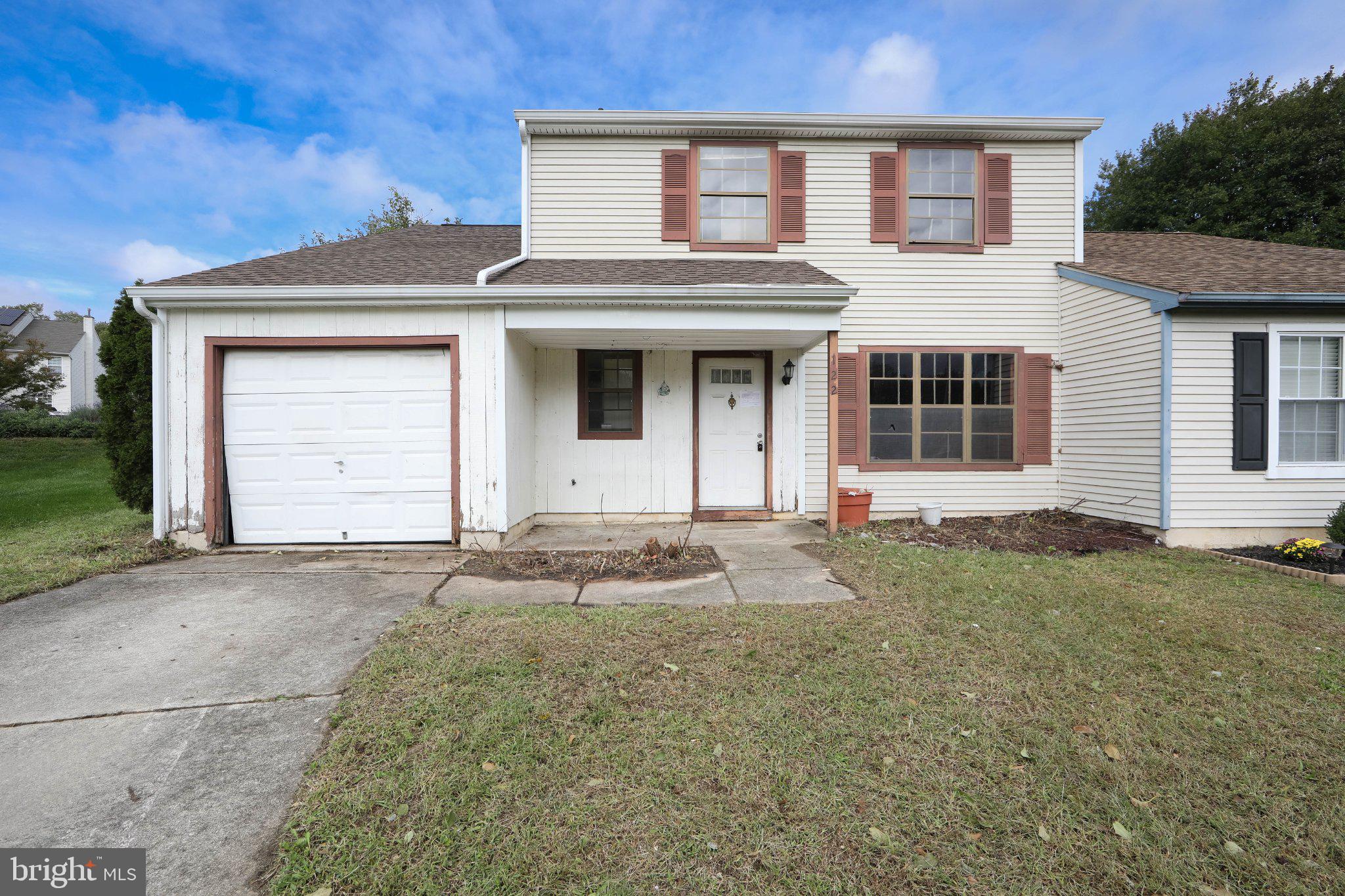 122 BURGUNDY COURT
