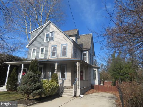 Photo of 125 W Cottage Avenue, HADDONFIELD, NJ 08033 (MLS # NJCD2109822)