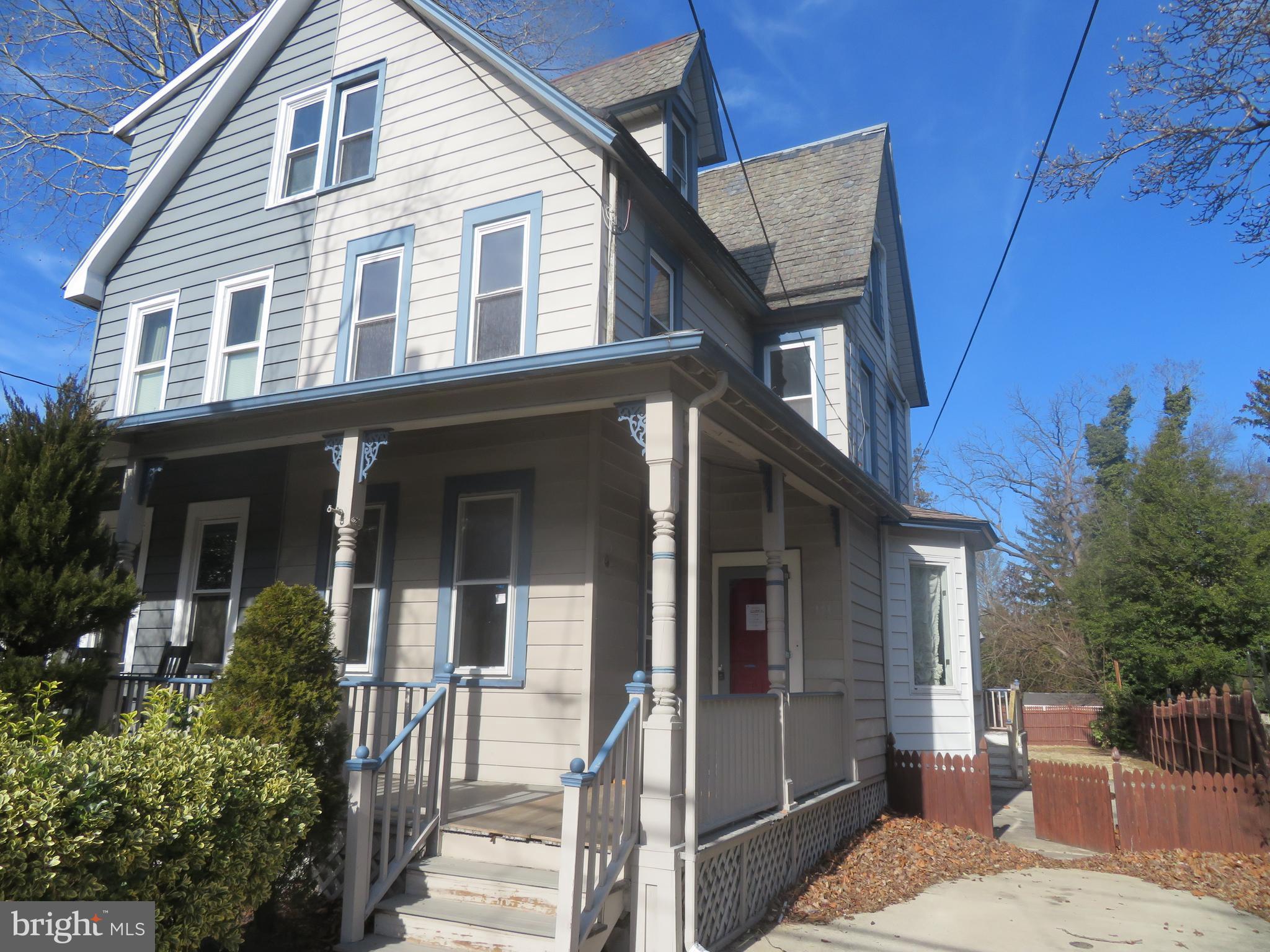 125 W COTTAGE AVENUE