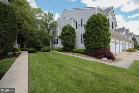 Townhouse For Sale - 58 Weaver Drive<br/> MARLTON, NJ 08053