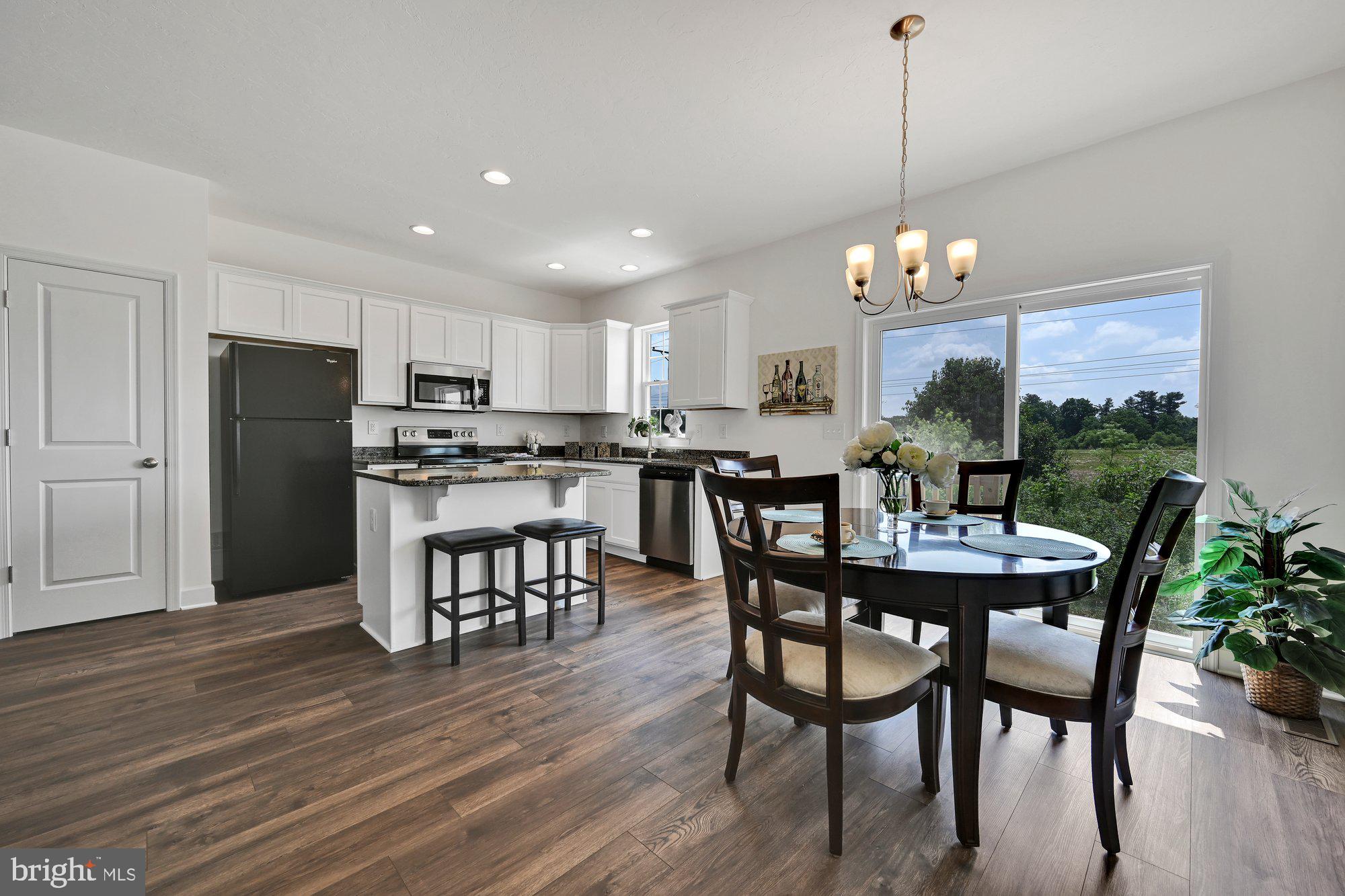 KINGS COURT AT BROWNSTONE - Residential