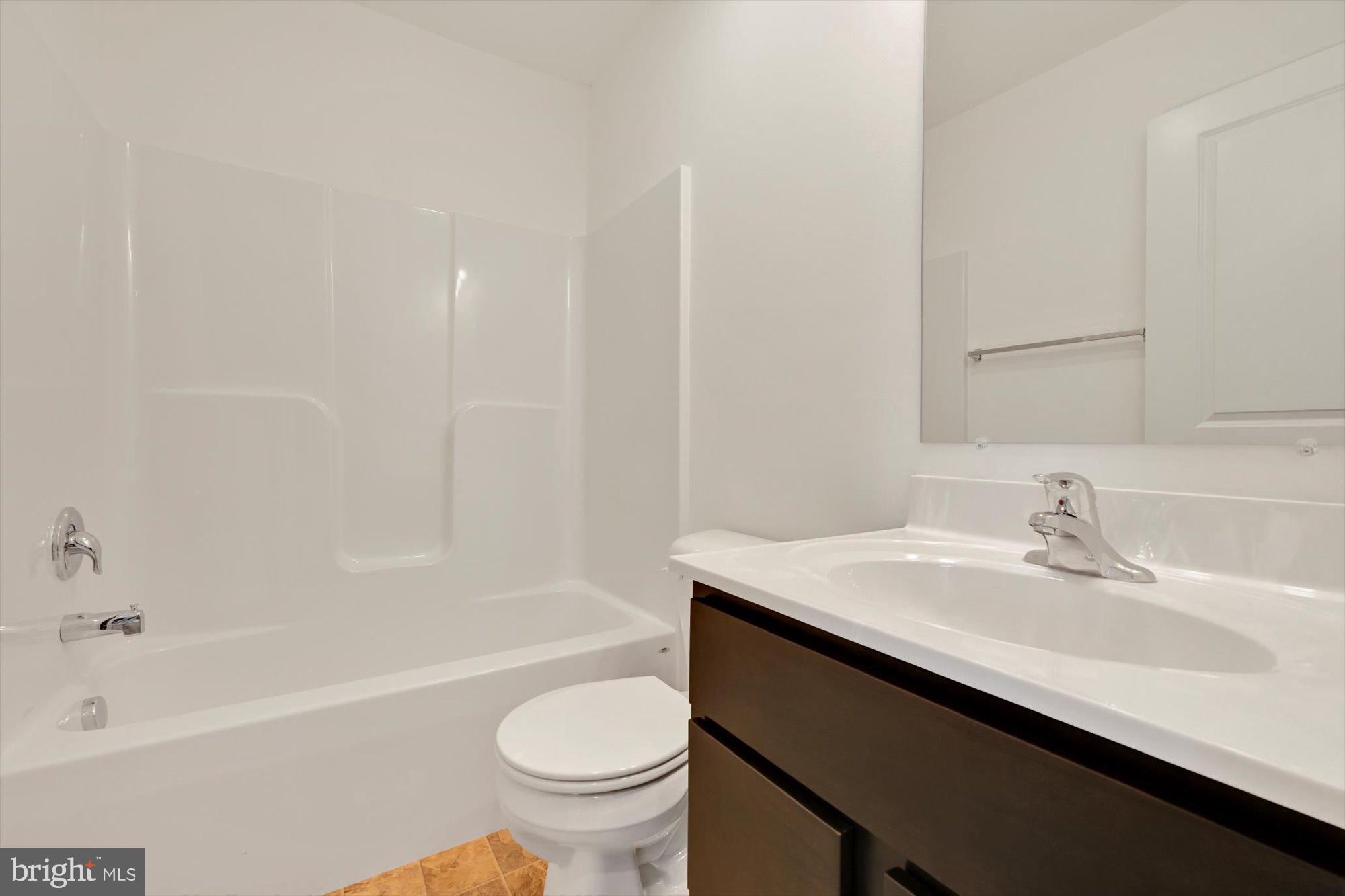 KINGS COURT AT BROWNSTONE - Residential