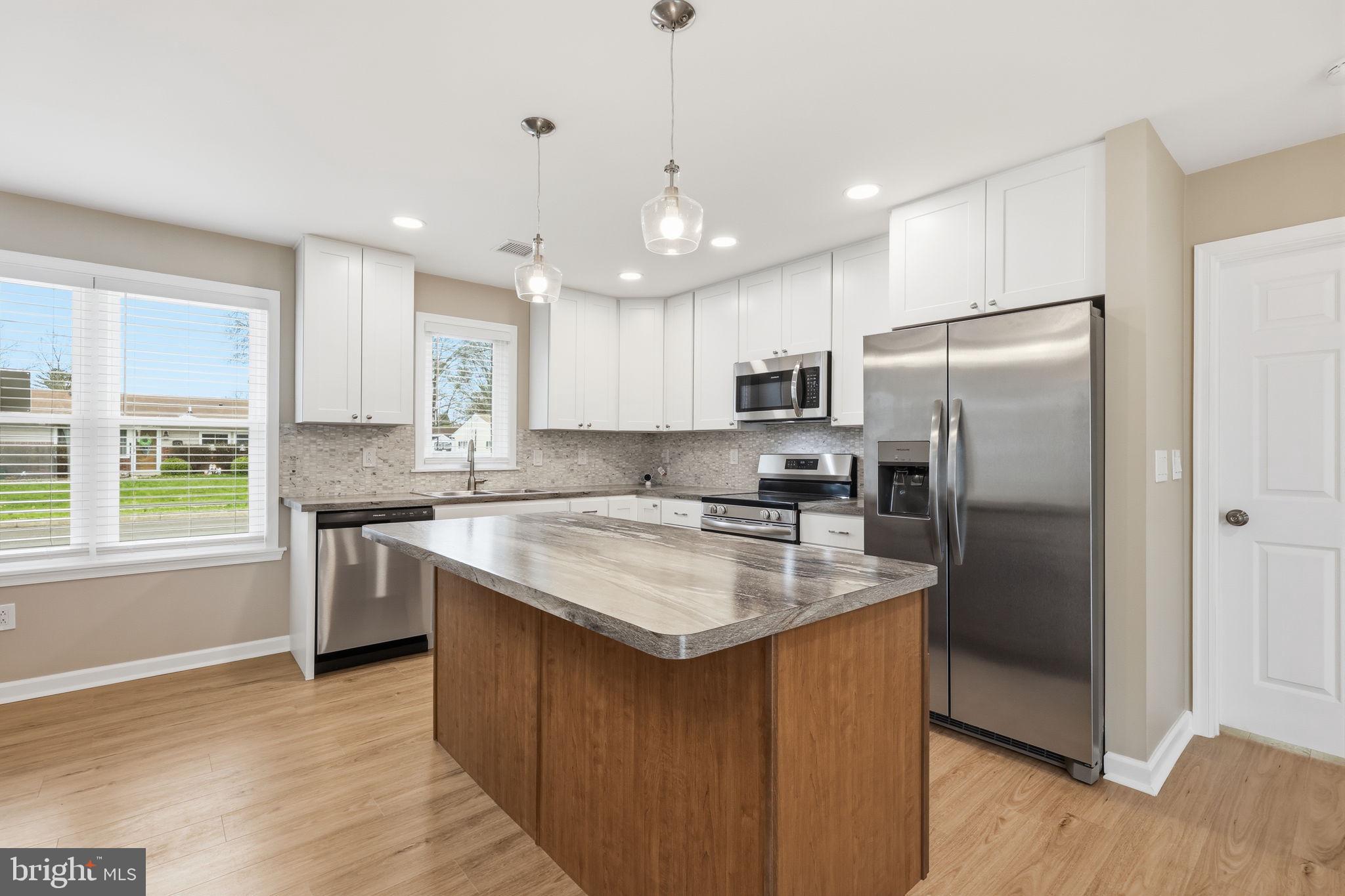 THORNRIDGE - Residential