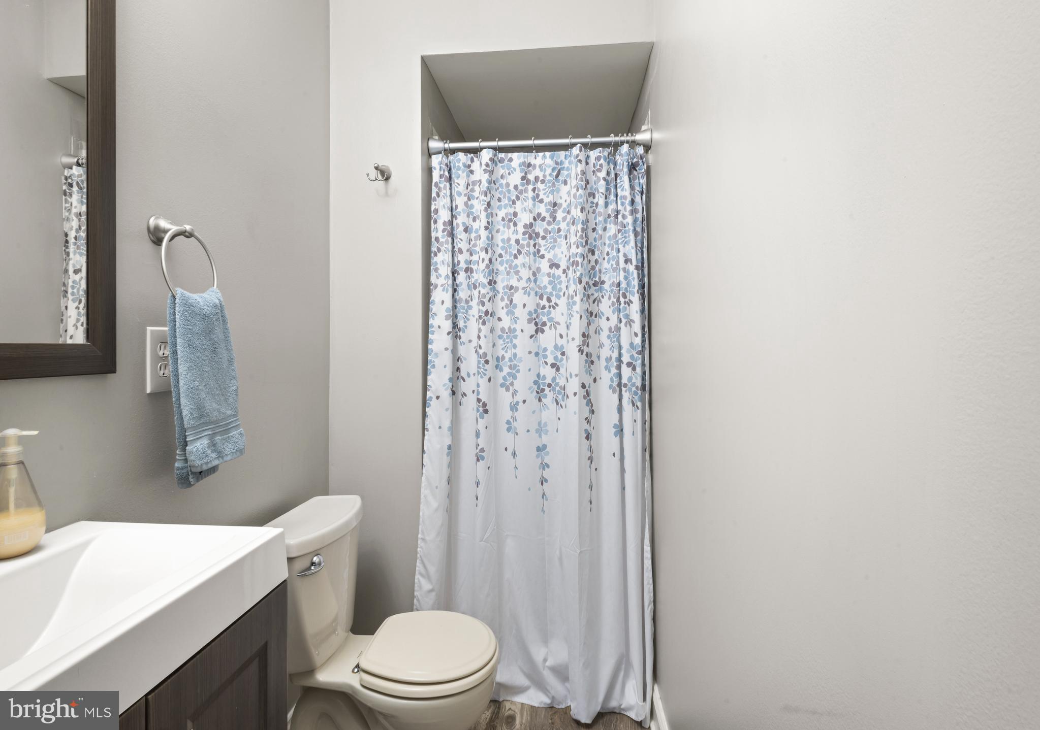 WASHINGTON PLACE - Residential Lease