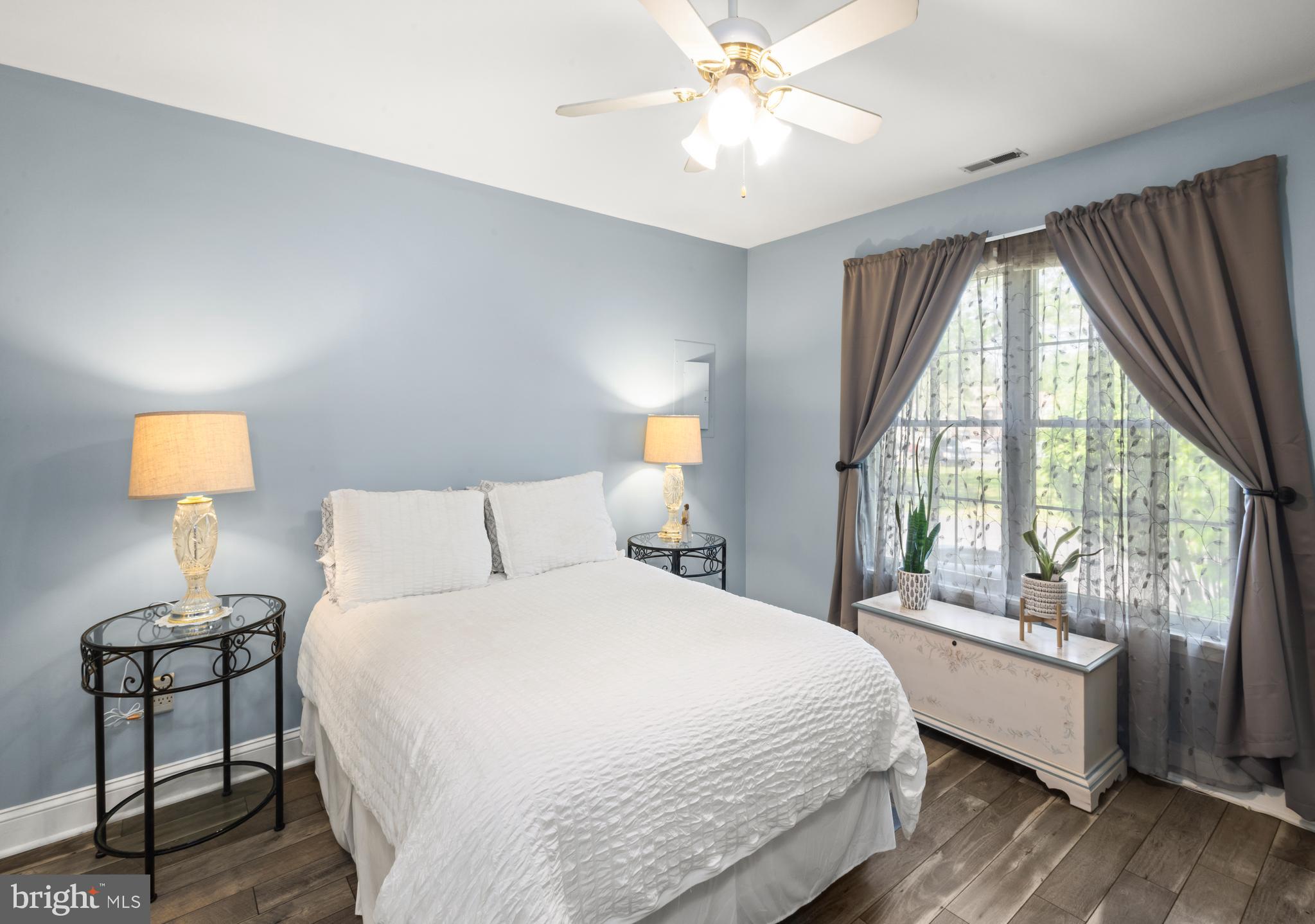 WASHINGTON PLACE - Residential Lease