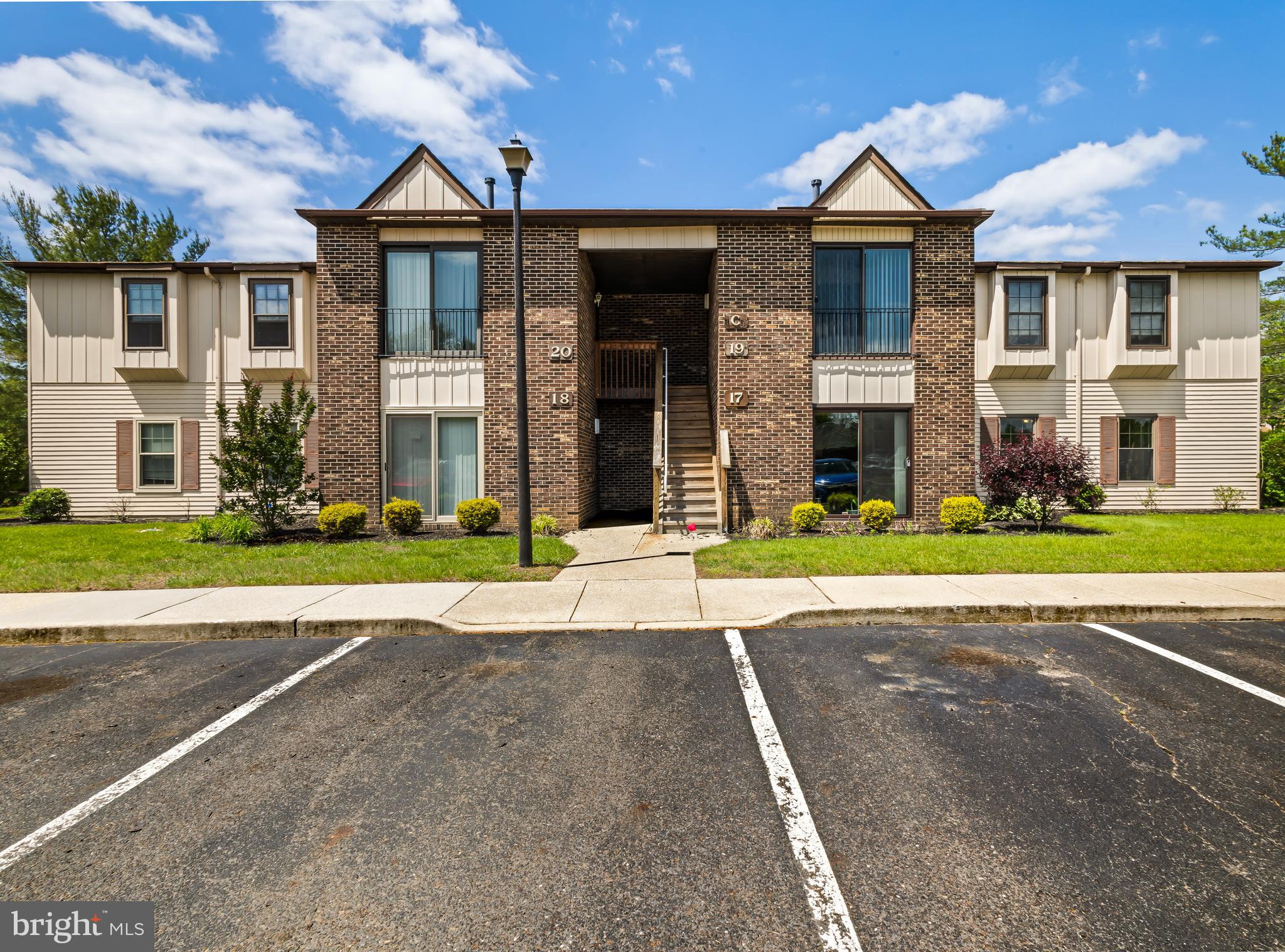 WASHINGTON PLACE - Residential Lease