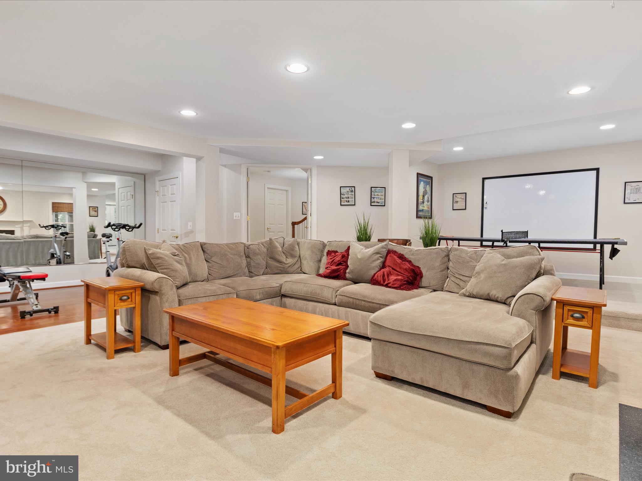 JAMES CREEK - Residential