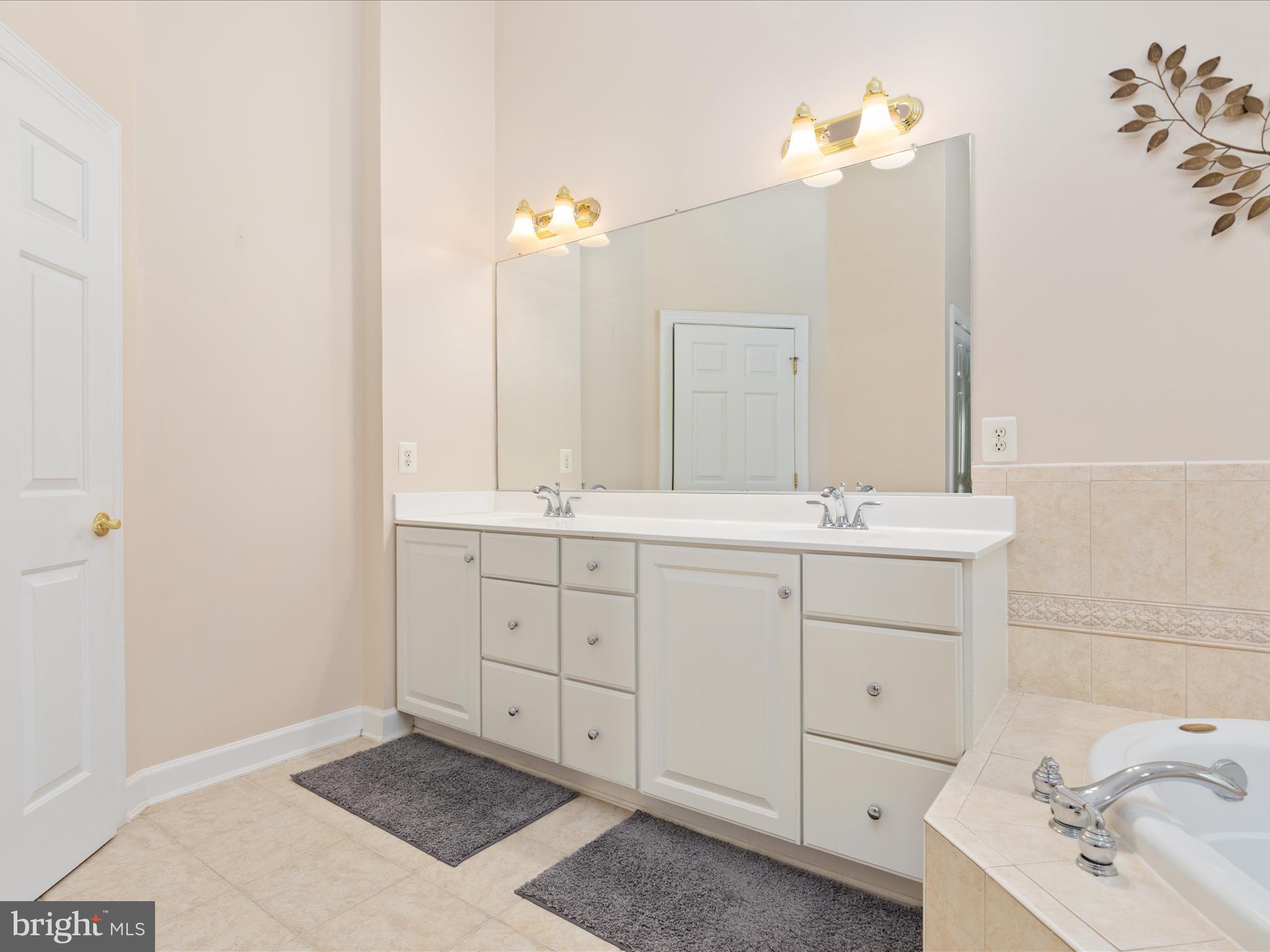 JAMES CREEK - Residential