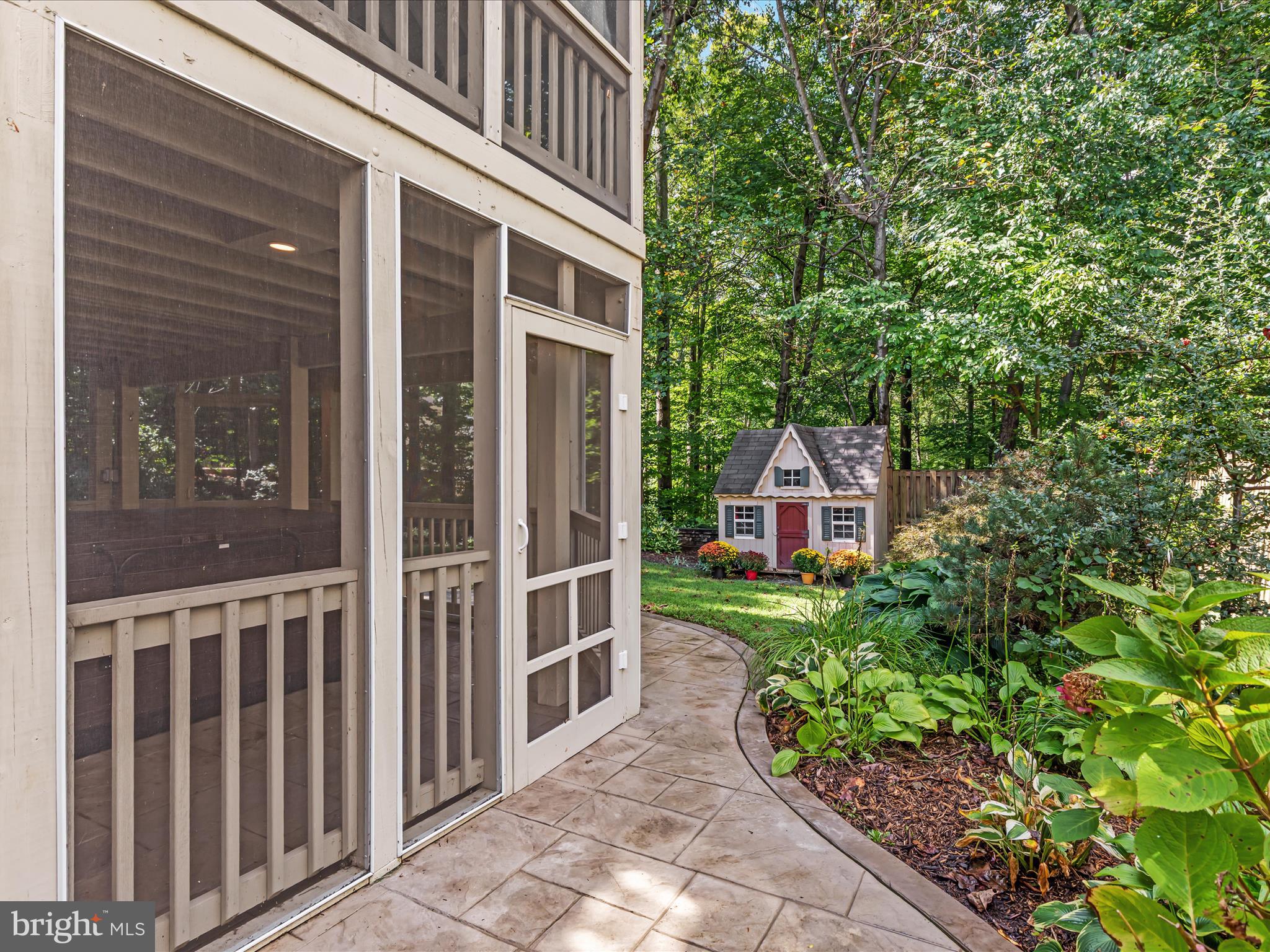 JAMES CREEK - Residential