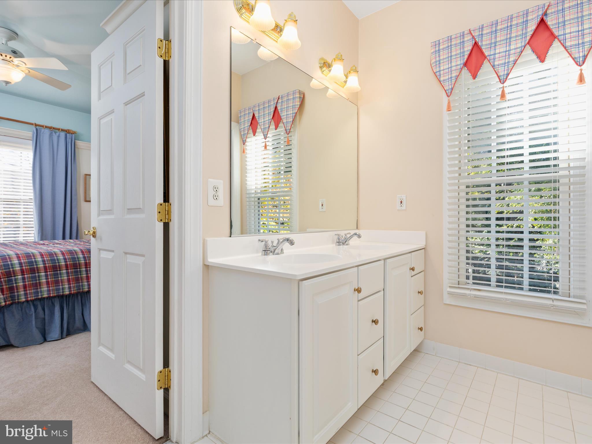 JAMES CREEK - Residential