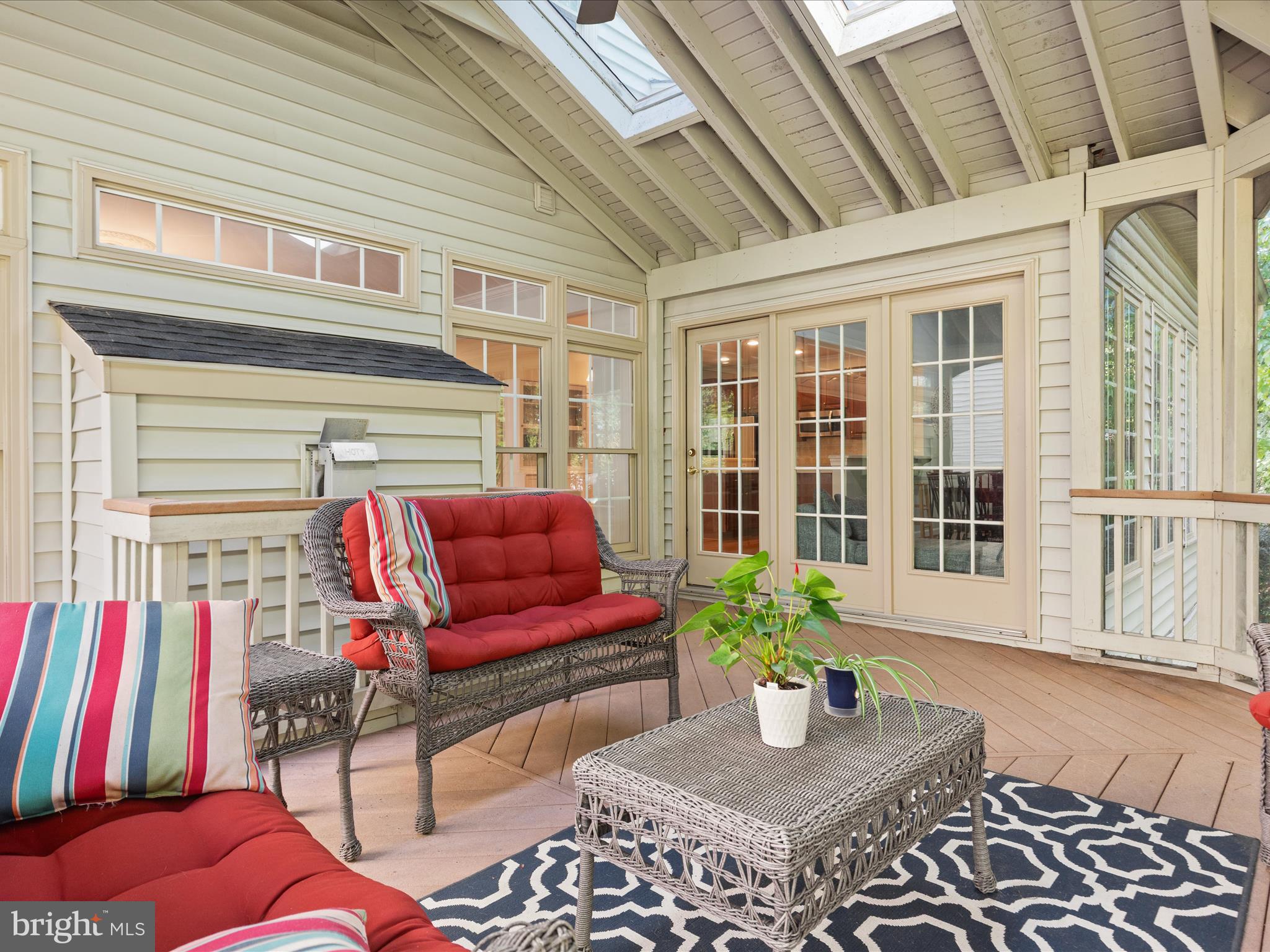 JAMES CREEK - Residential