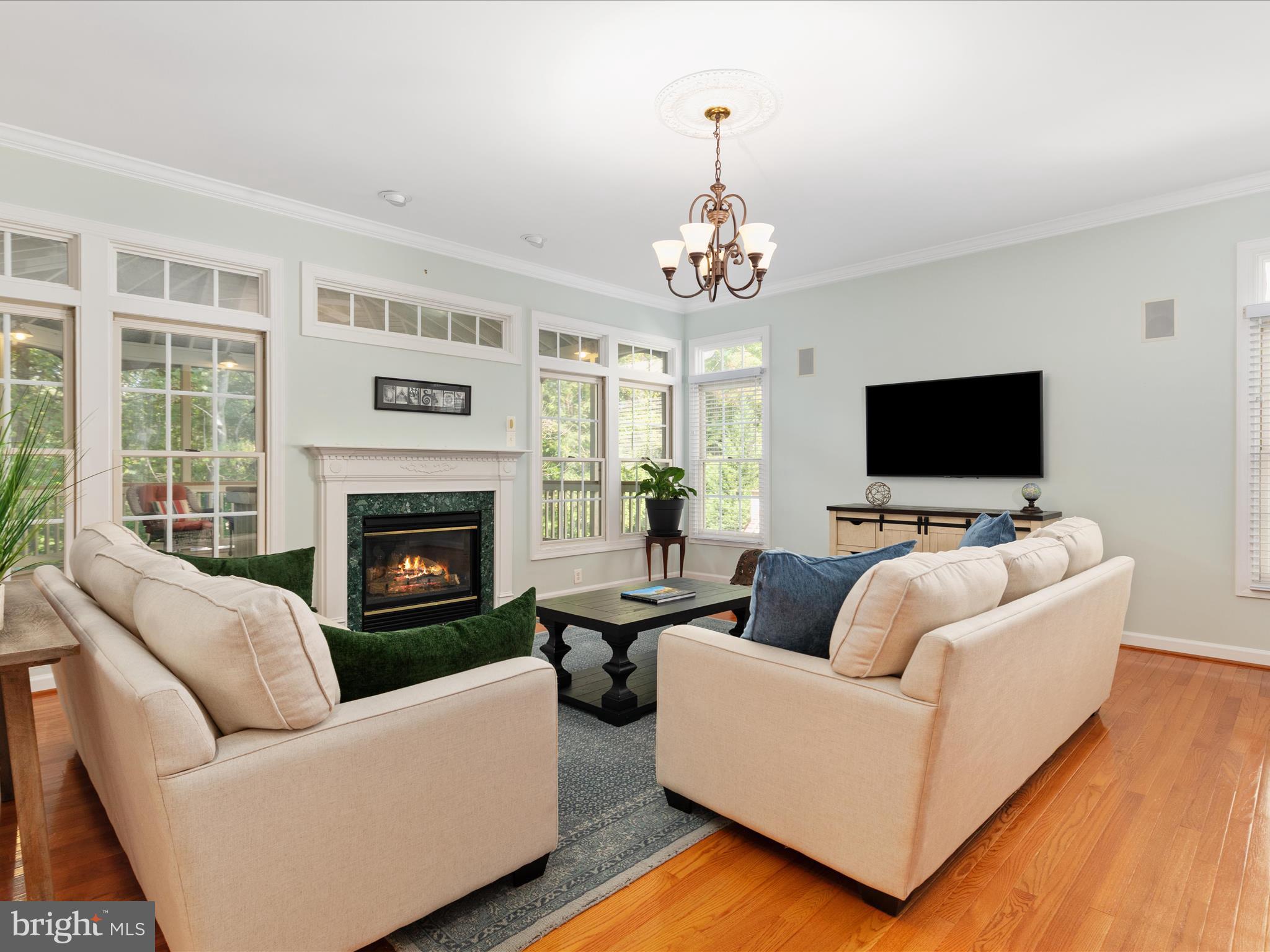 JAMES CREEK - Residential