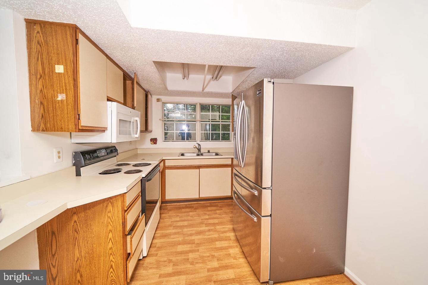 Photo 1 of 34 — 9250 NIKI PLACE 202, MANASSAS, VA 20110