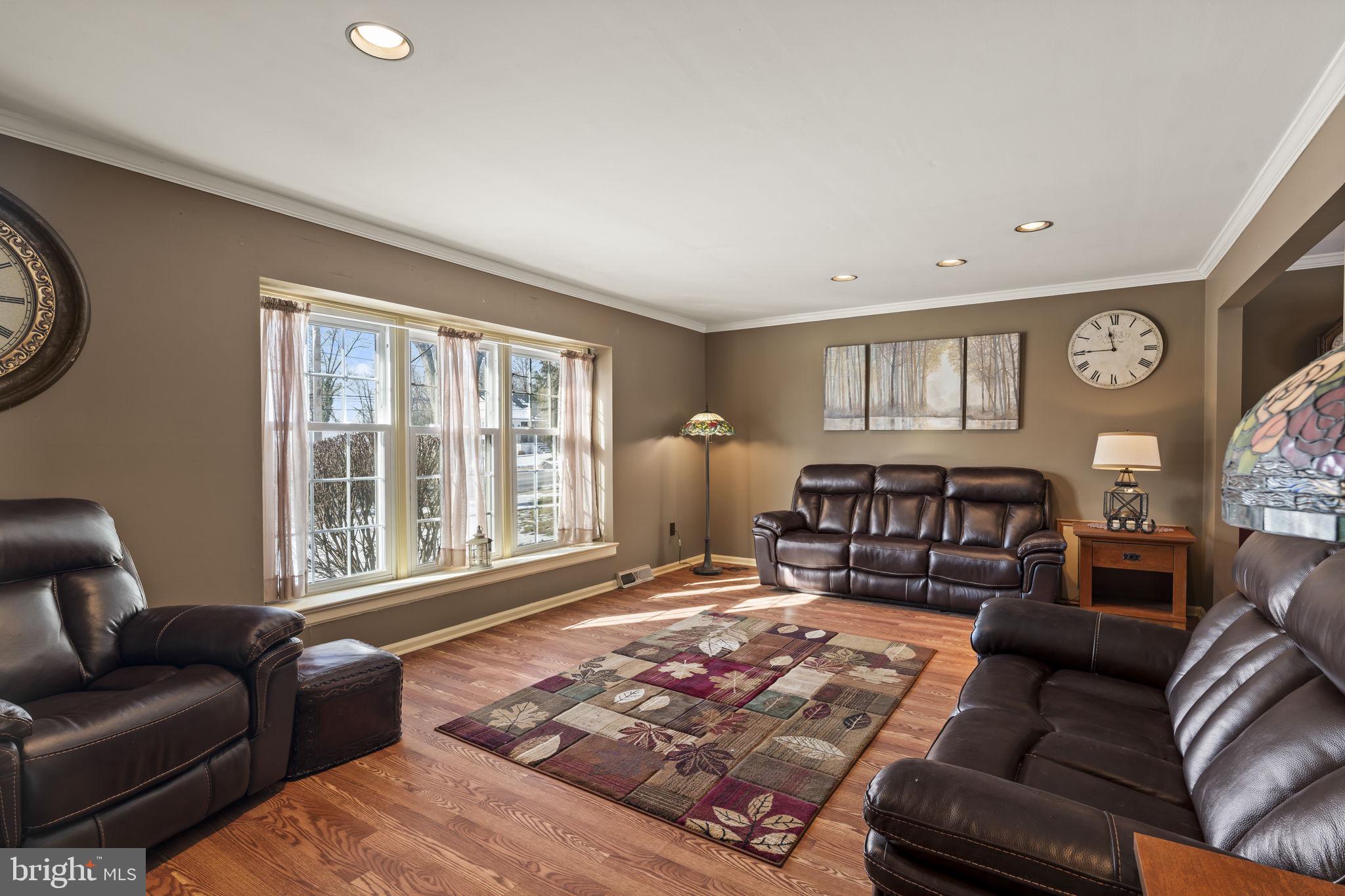 AMBLER HOUSE - Residential