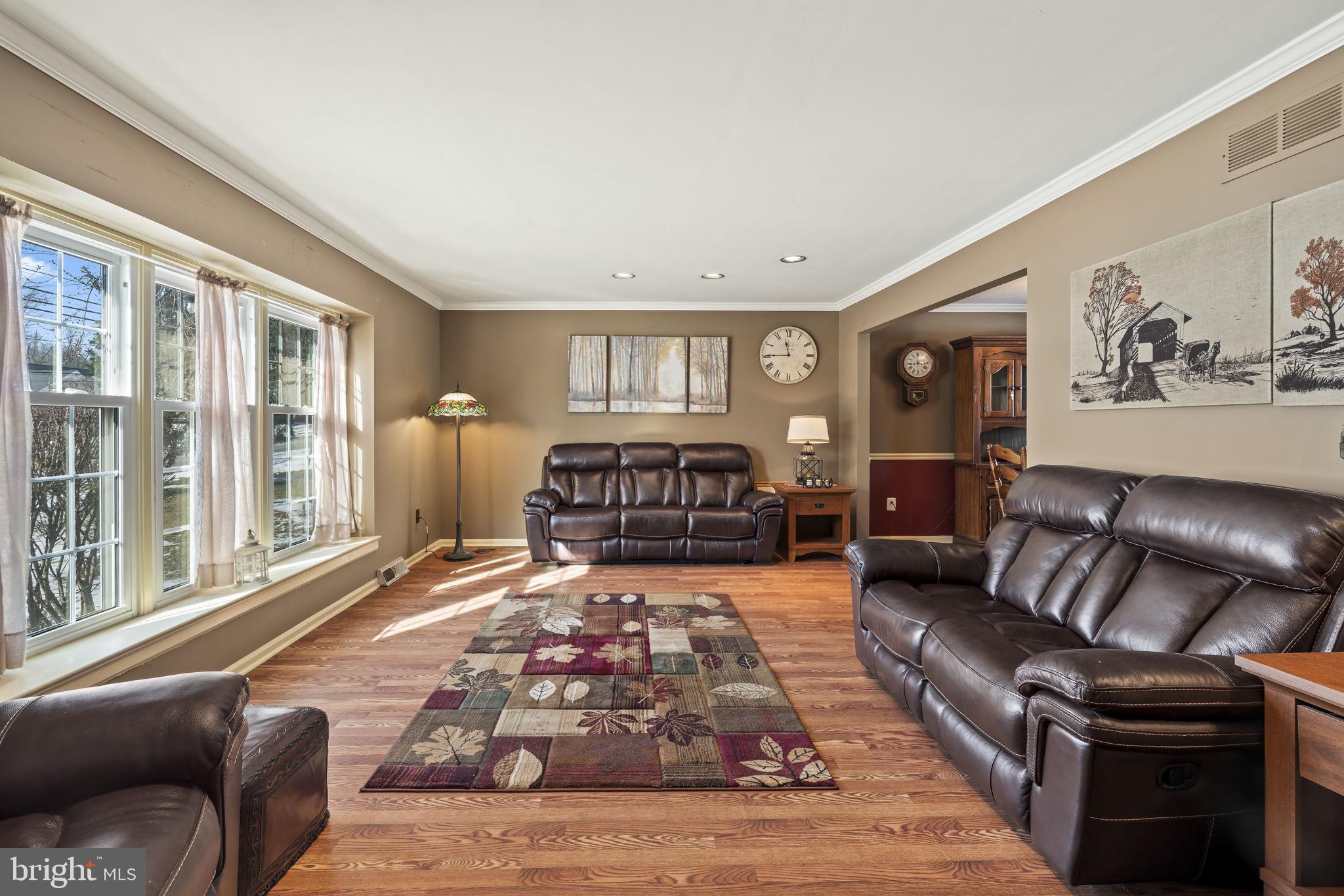 AMBLER HOUSE - Residential