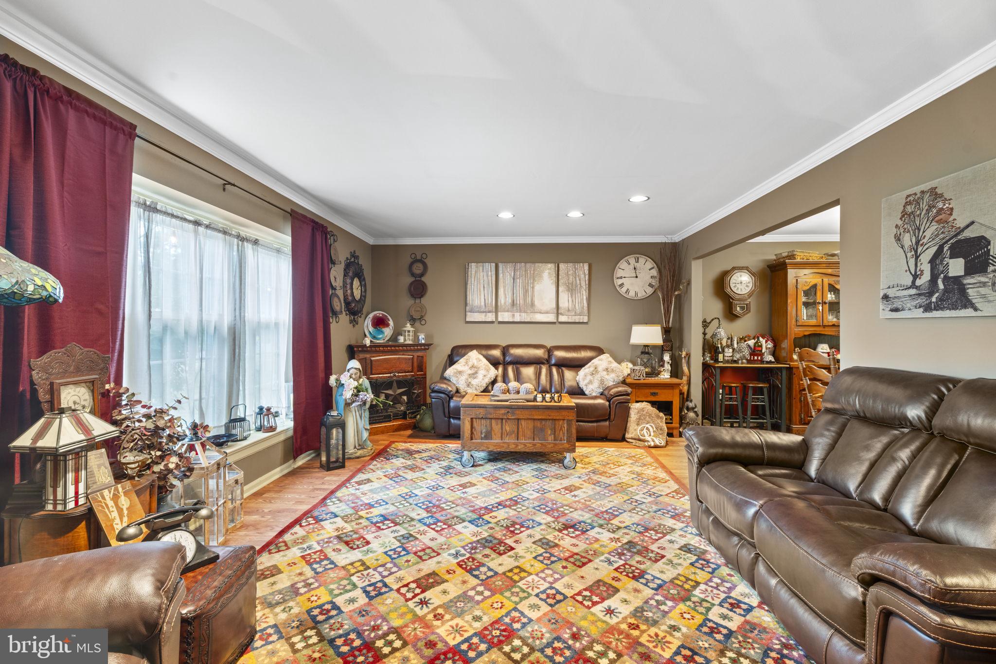 AMBLER HOUSE - Residential