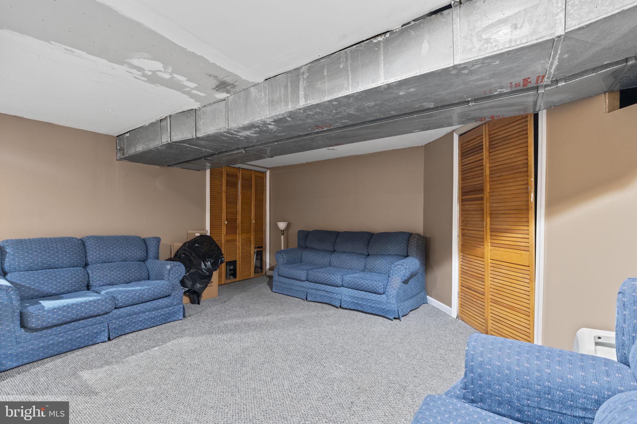 AMBLER HOUSE - Residential