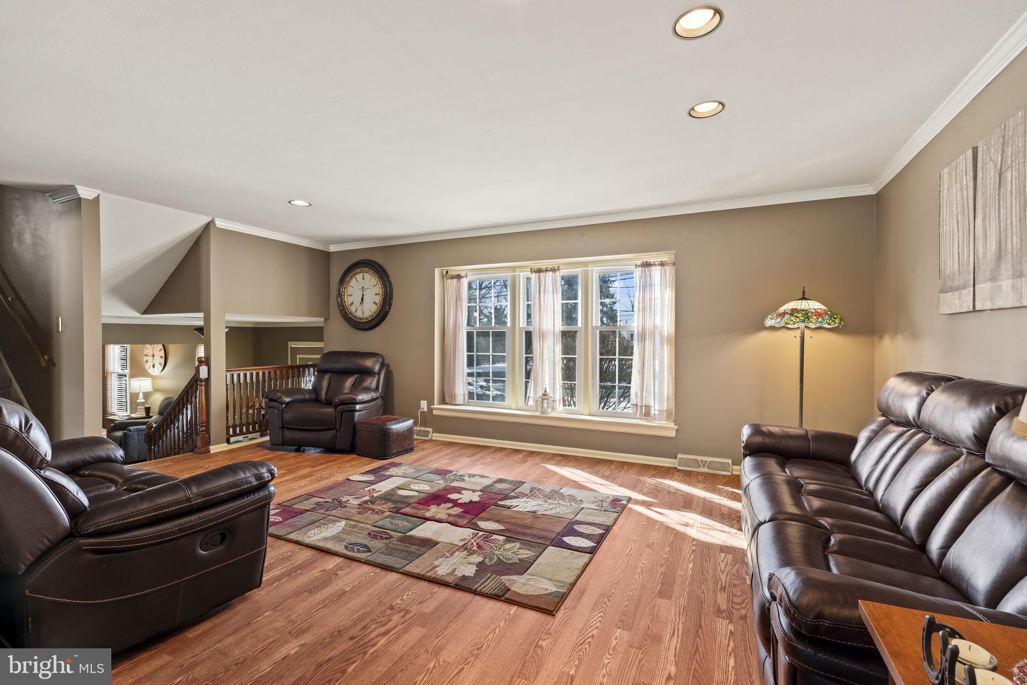 AMBLER HOUSE - Residential