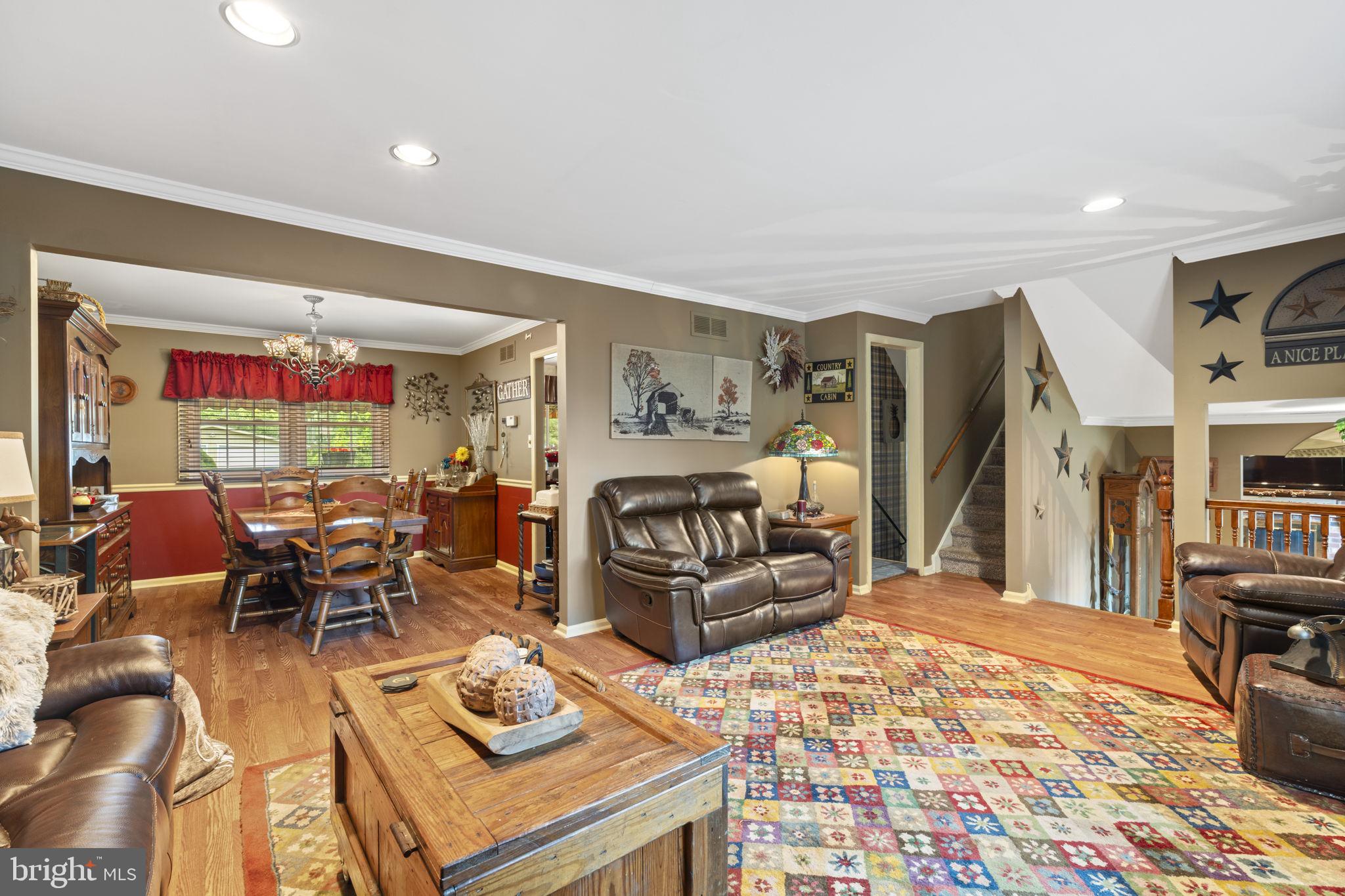 AMBLER HOUSE - Residential