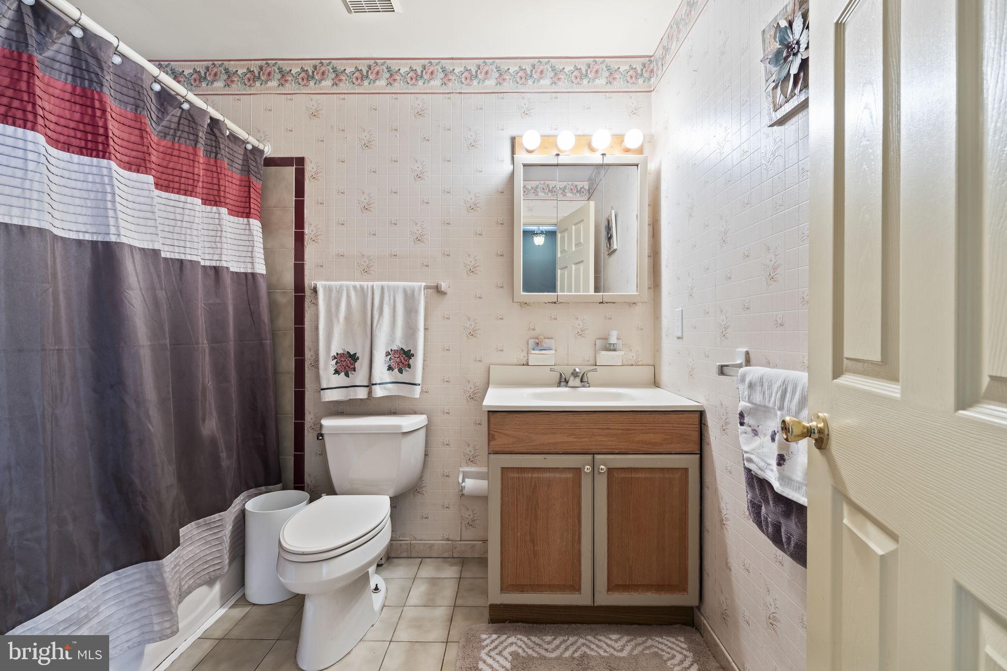 AMBLER HOUSE - Residential