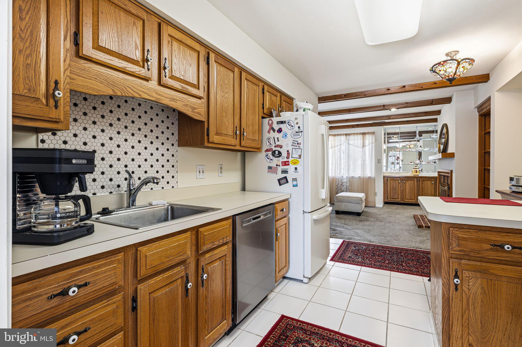 YARDLEY CORNERS - Residential