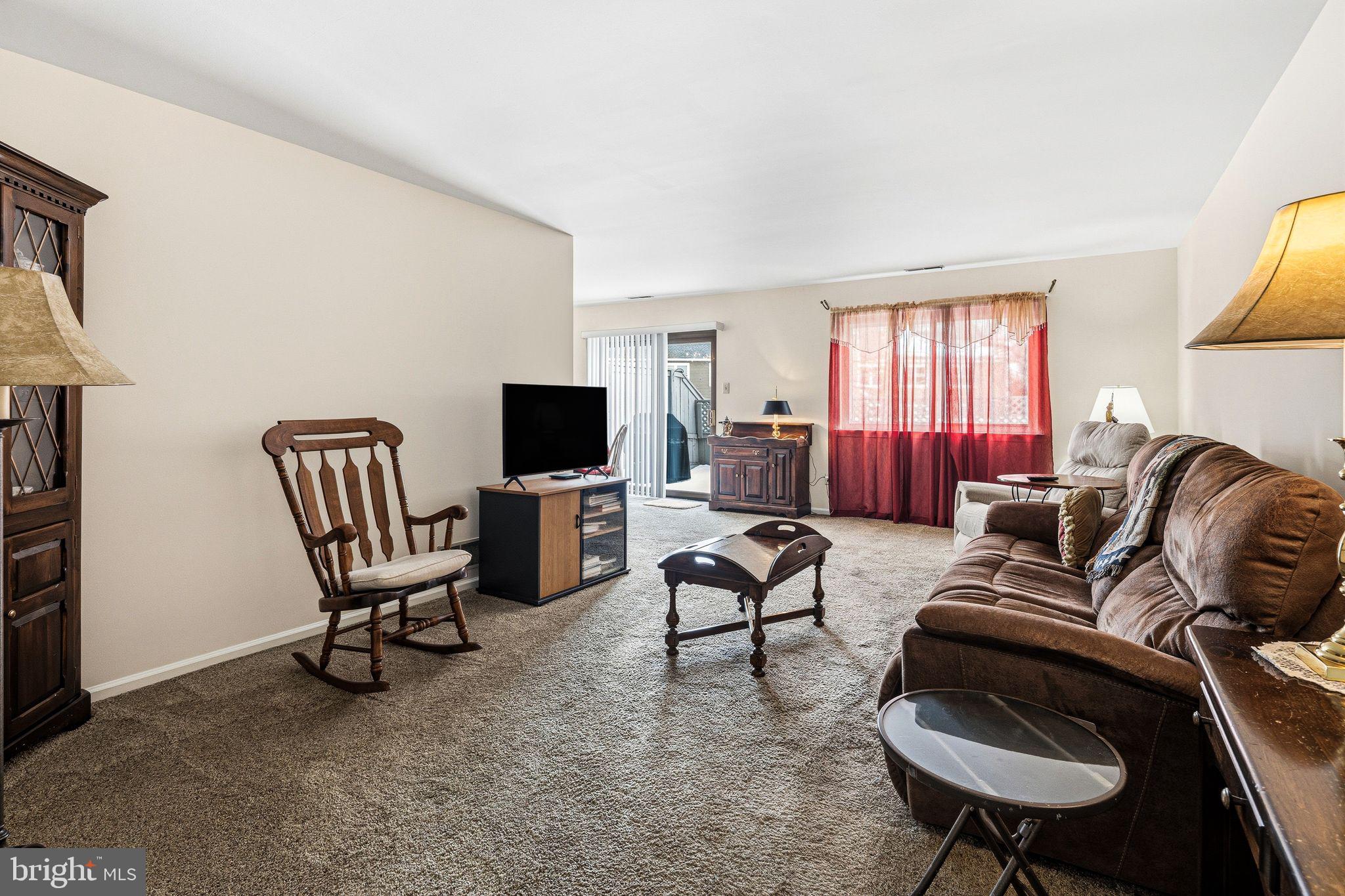 YARDLEY CORNERS - Residential