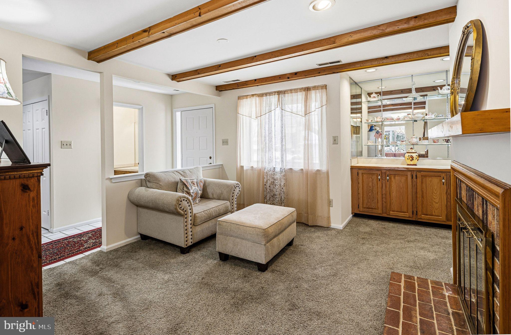 YARDLEY CORNERS - Residential