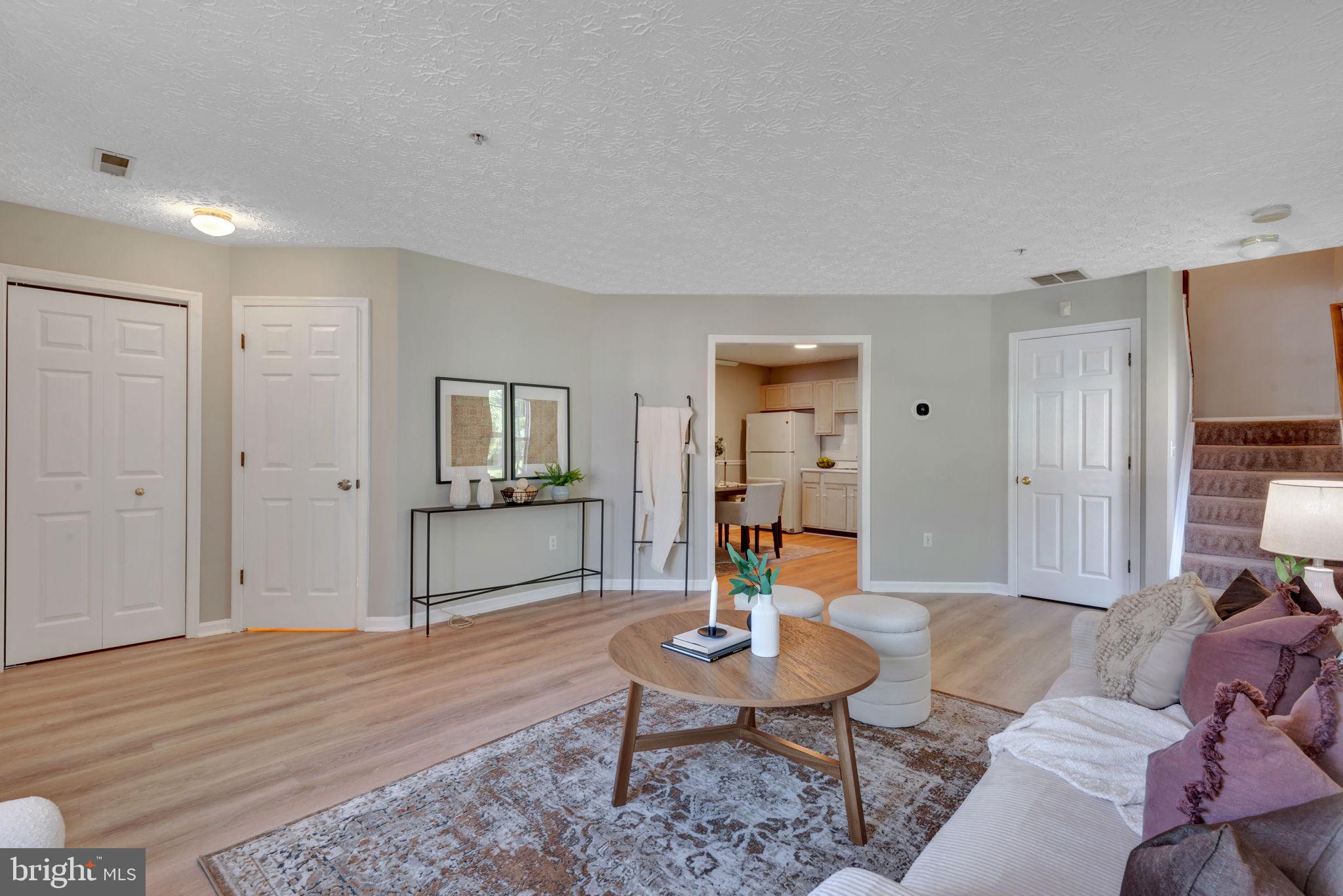 40 AMBERSTONE COURT A