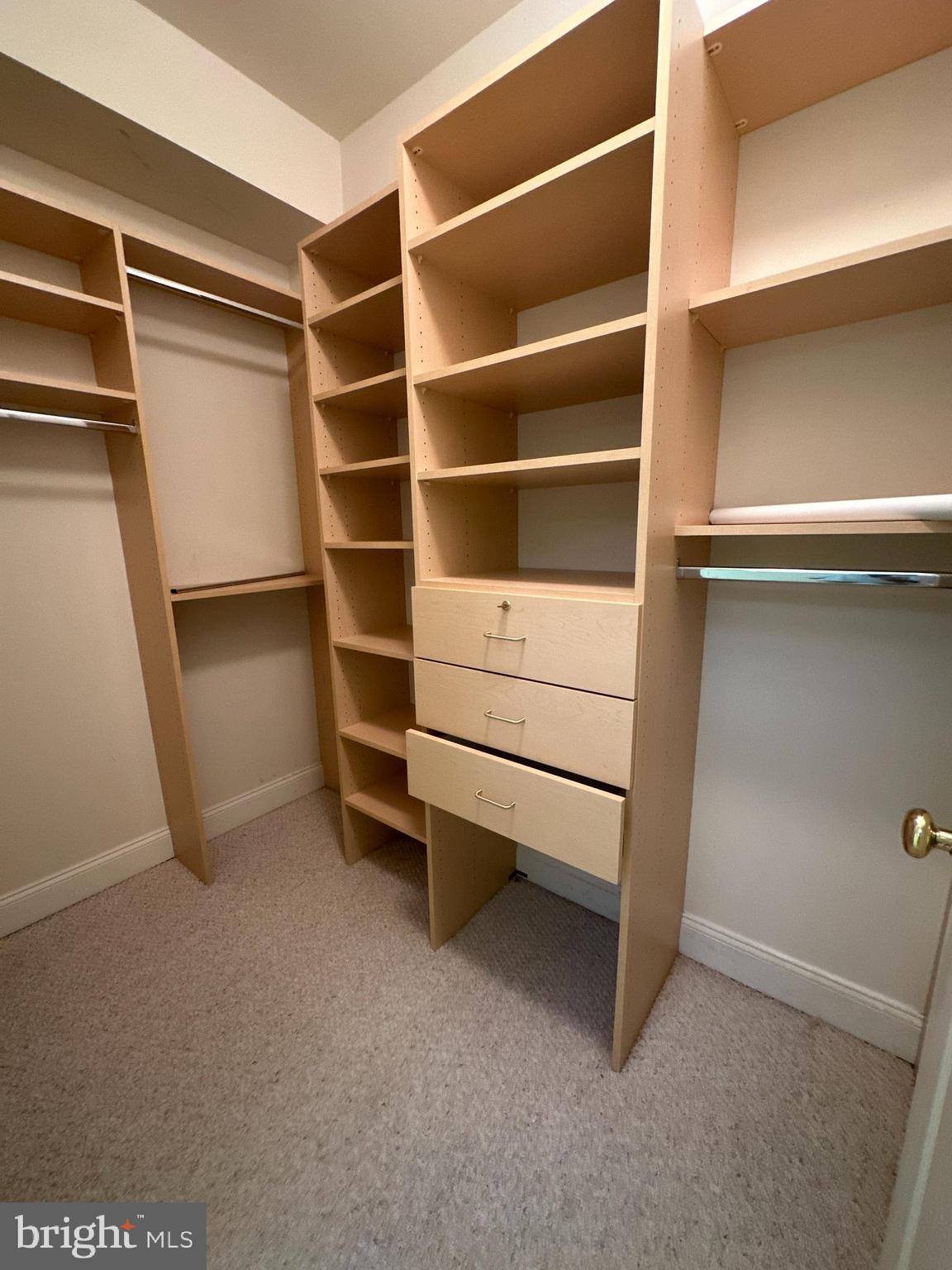 HOYLES MILL VILLAGE - Residential Lease