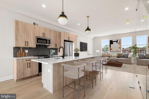 4038 (4050) MARILYN (CONSHOHOCKEN AVE) DRIVE PHILADELPHIA PA 19131