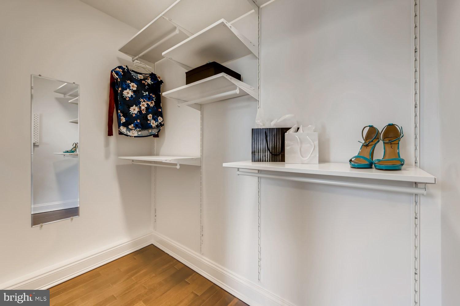 HIGHLANDTOWN - Residential