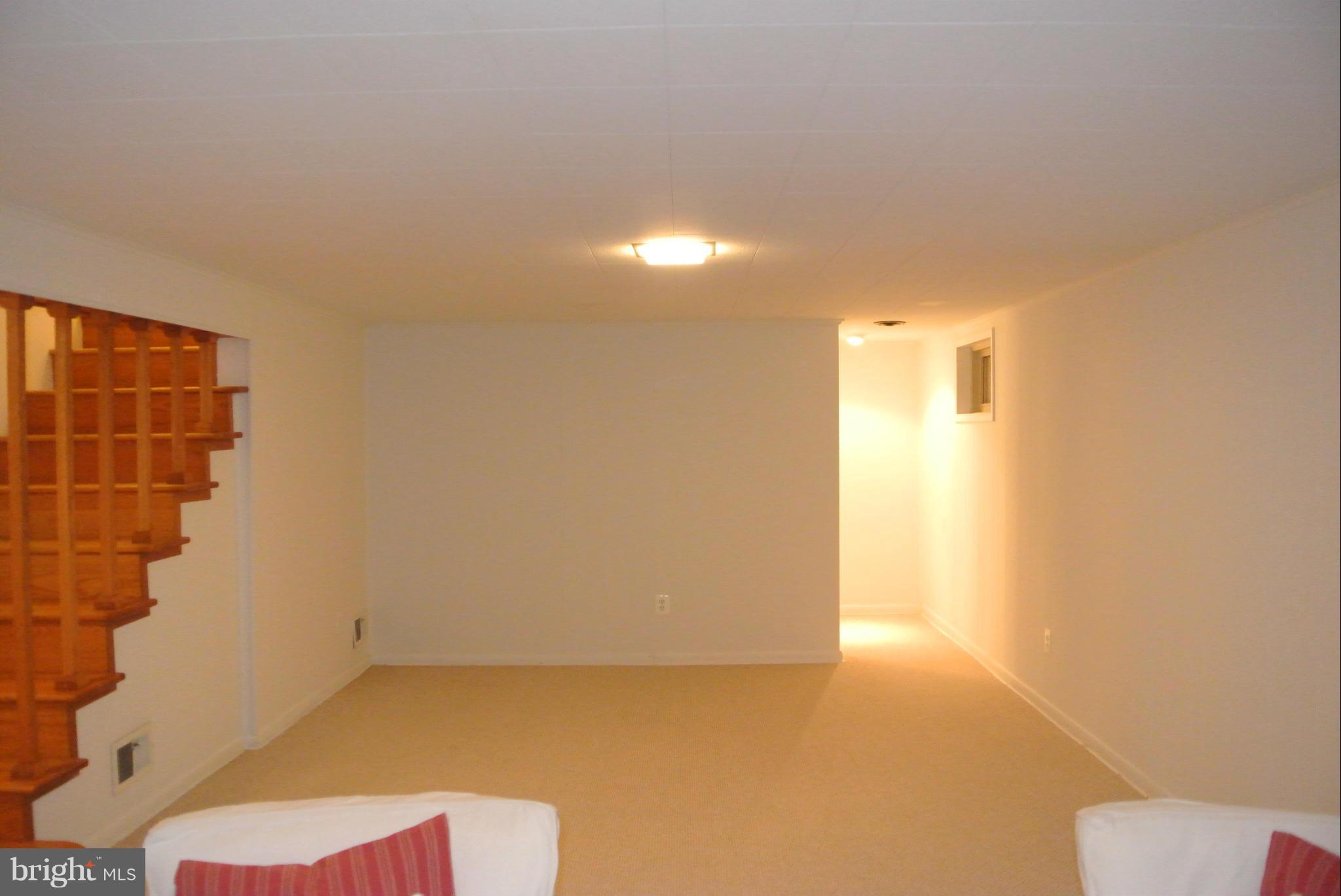 GEORGETOWN VILLAGE - Residential Lease