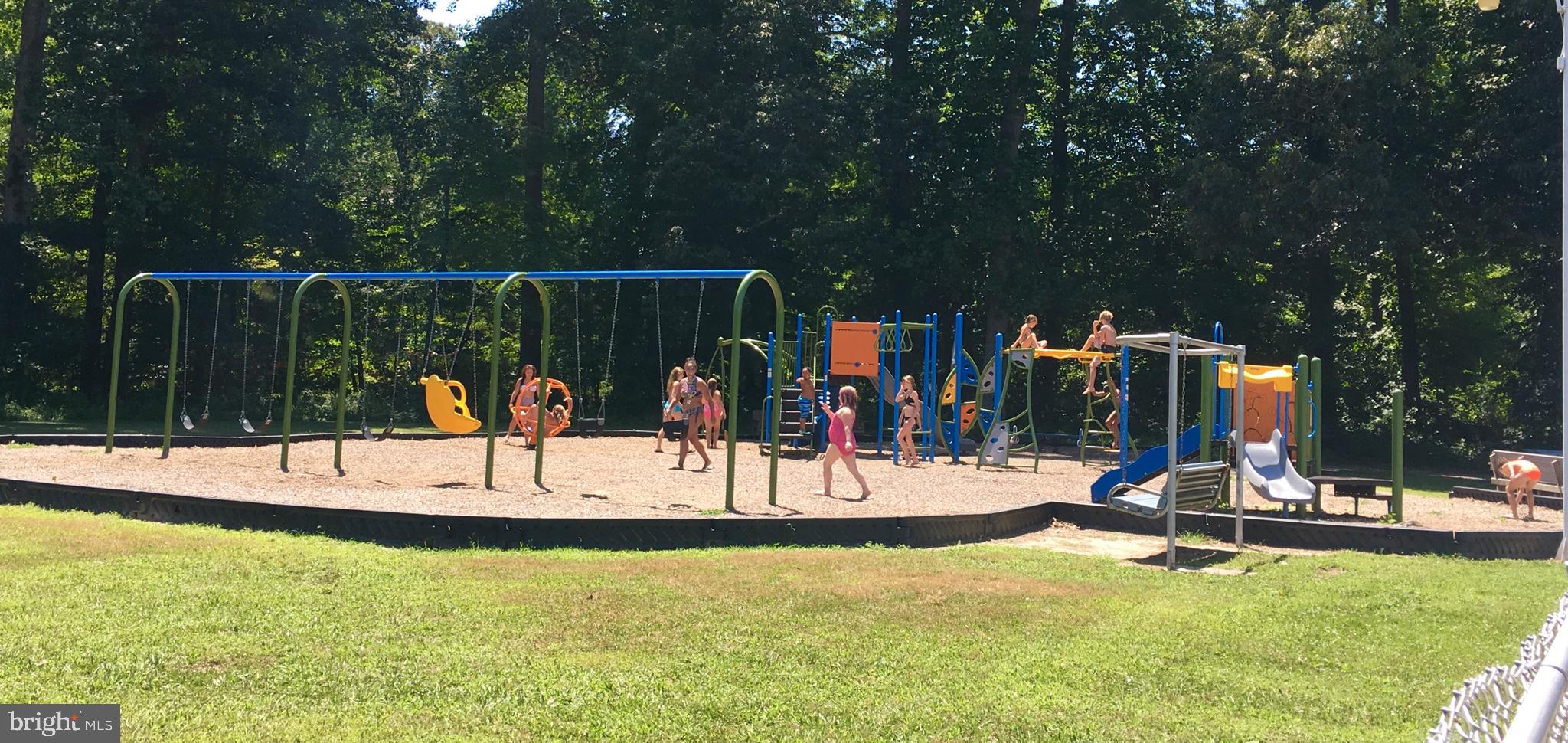 ANGOLA BY THE BAY - Land