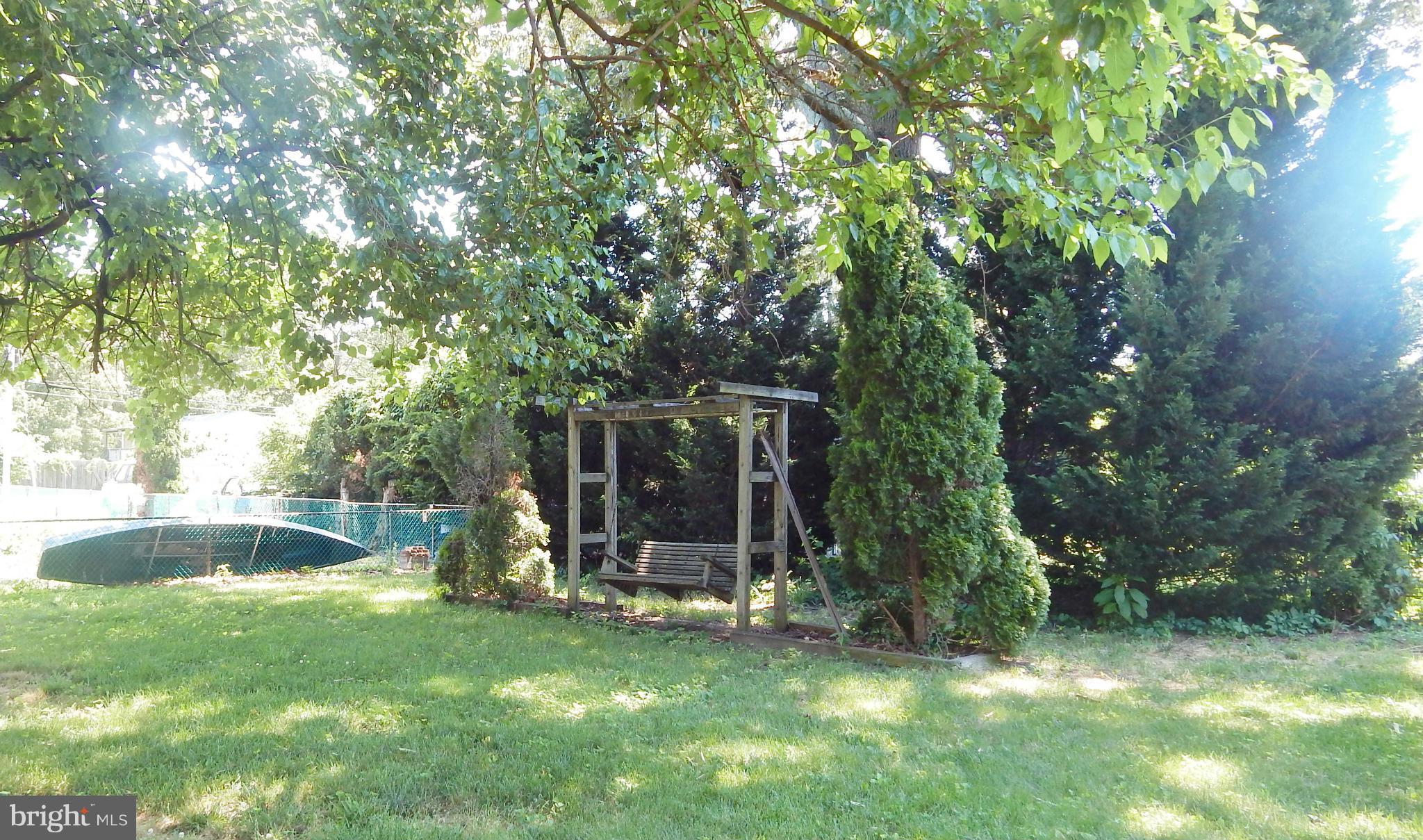 ELMHURST - Residential