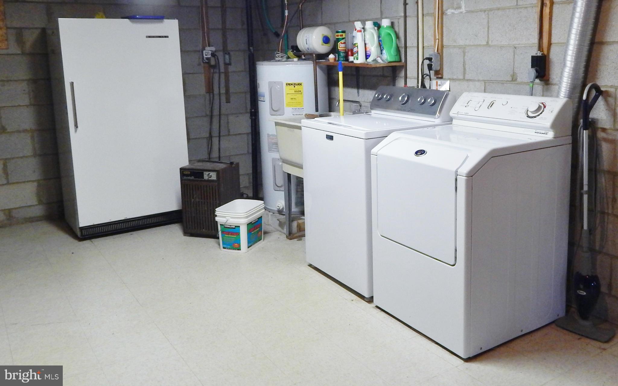 ELMHURST - Residential