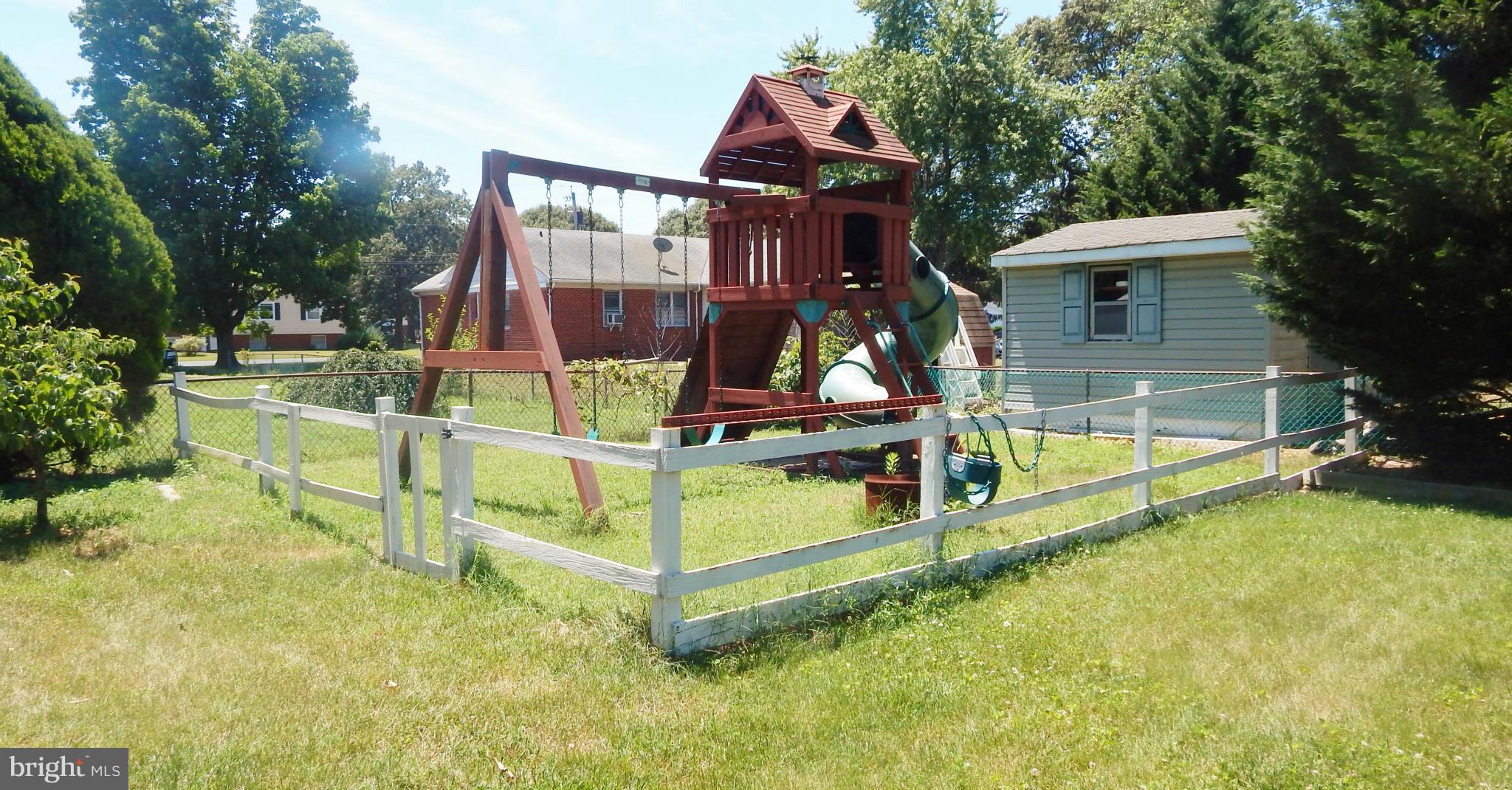 ELMHURST - Residential