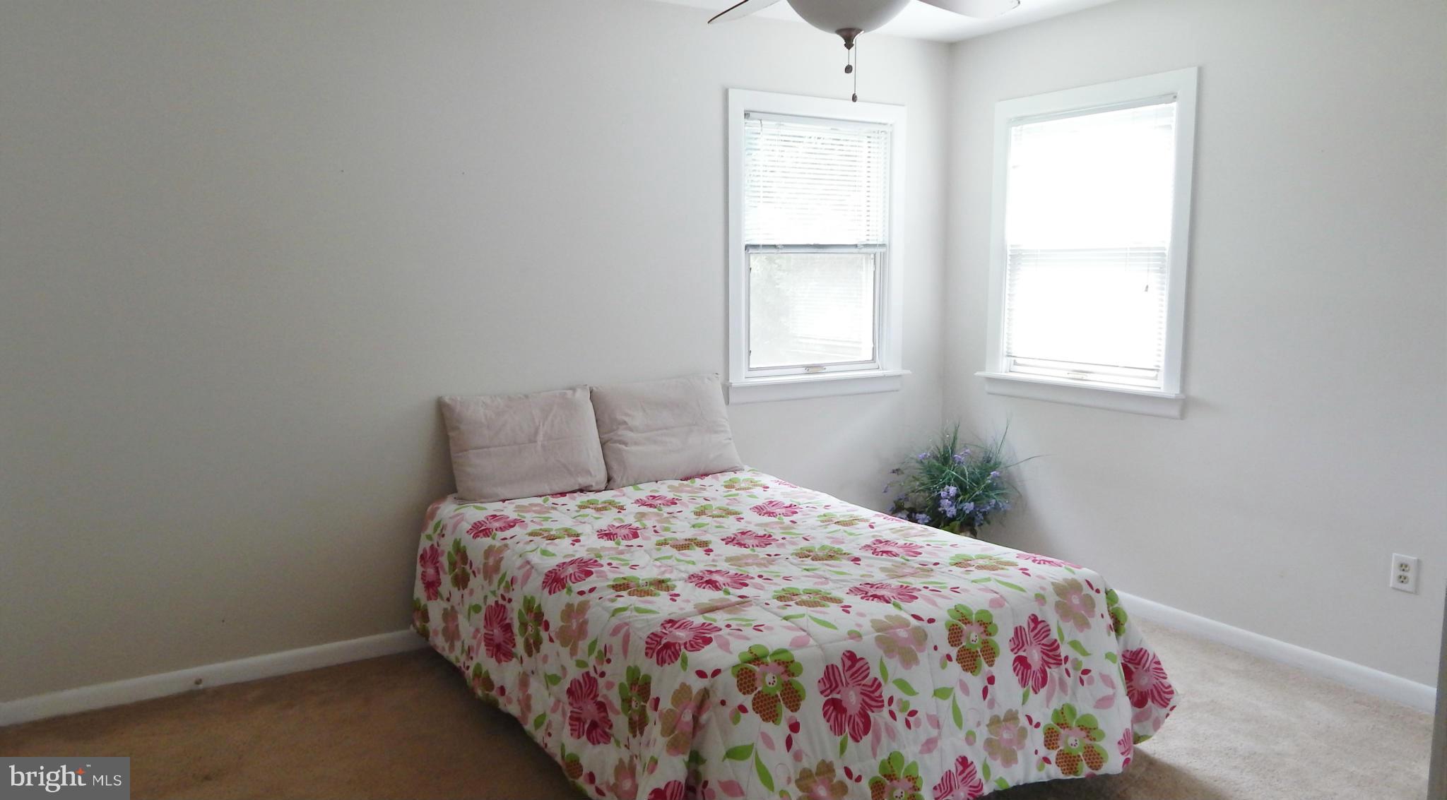 ELMHURST - Residential