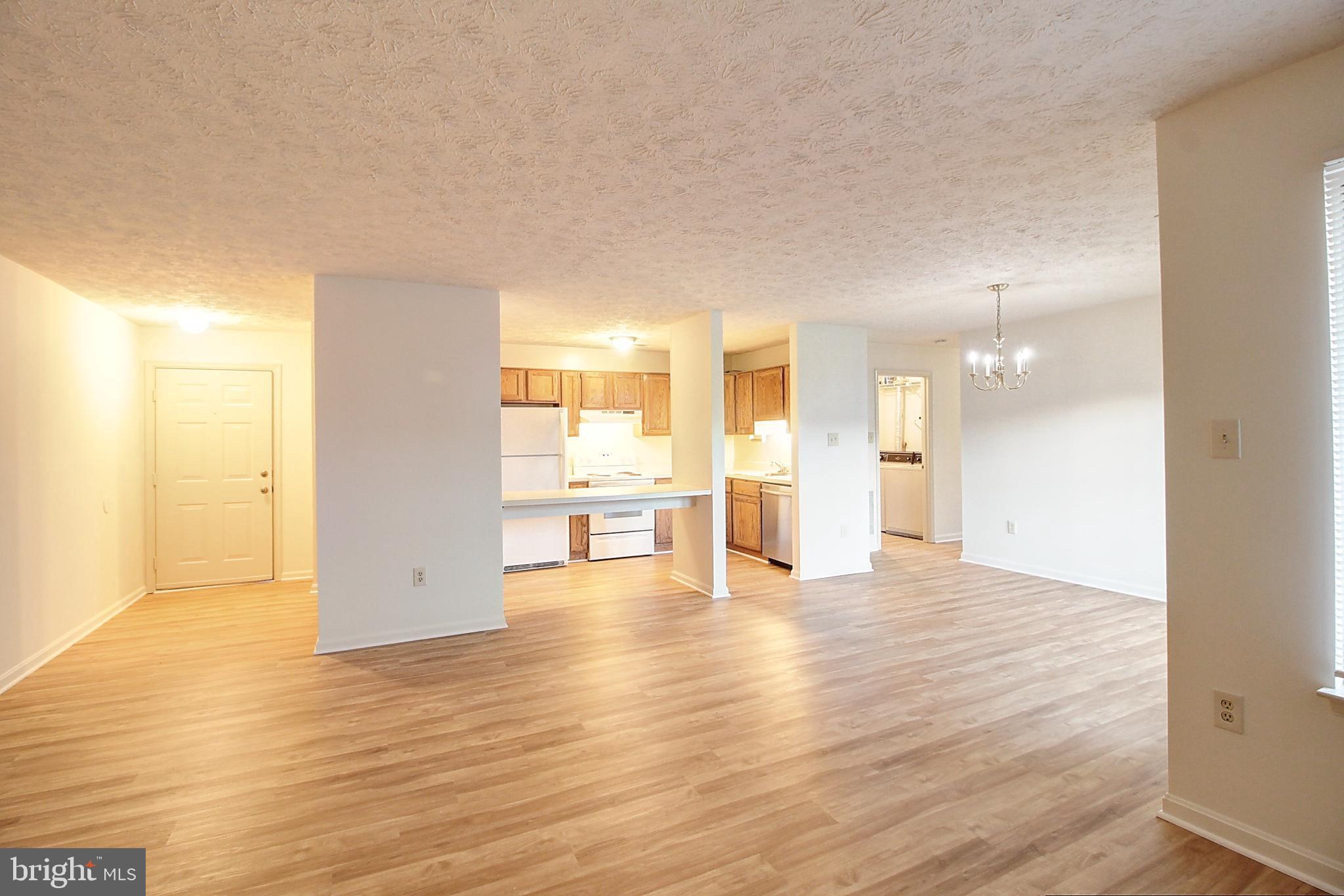 2137 WAINWRIGHT COURT 1B