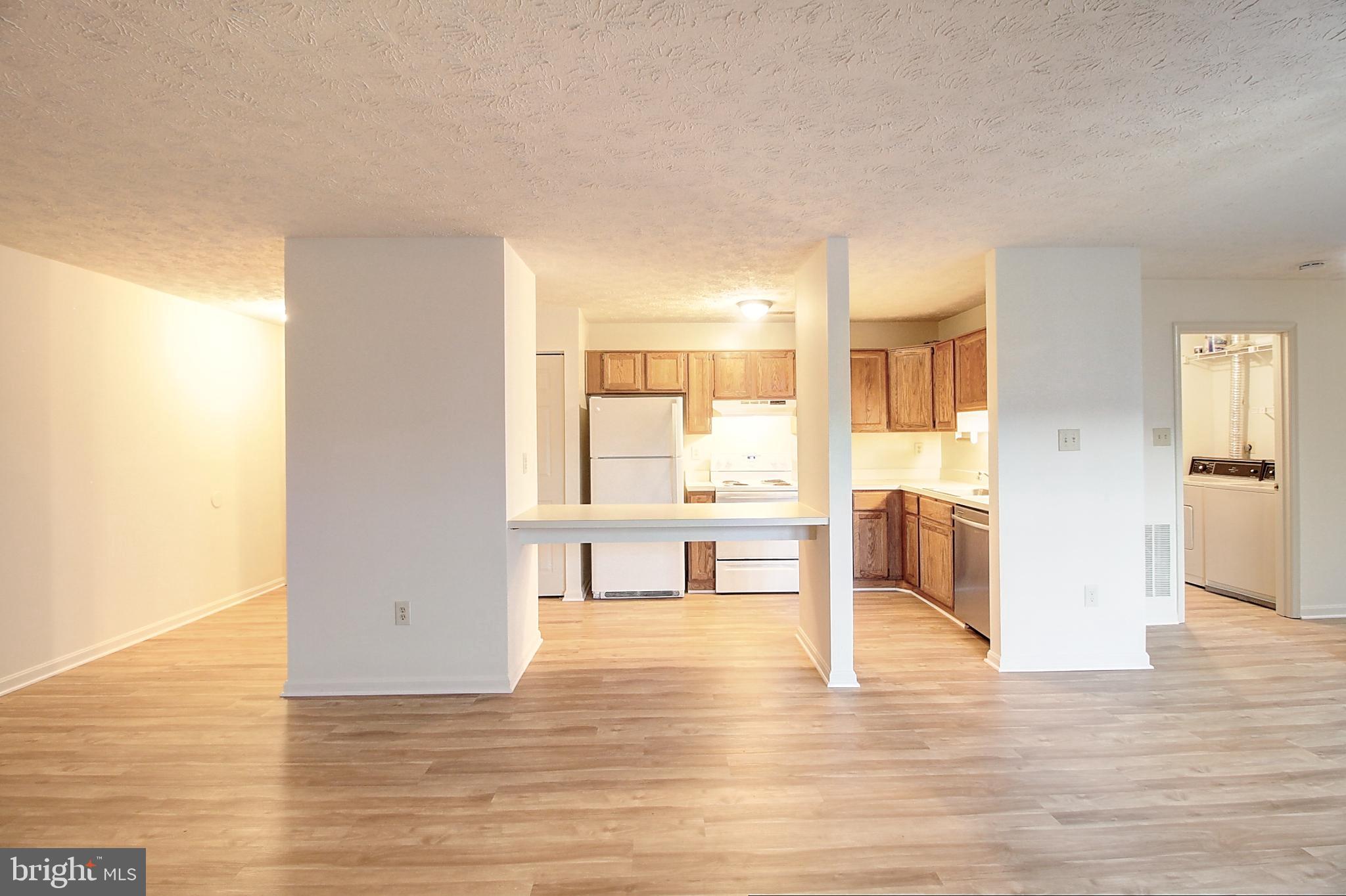 2137 WAINWRIGHT COURT 1B