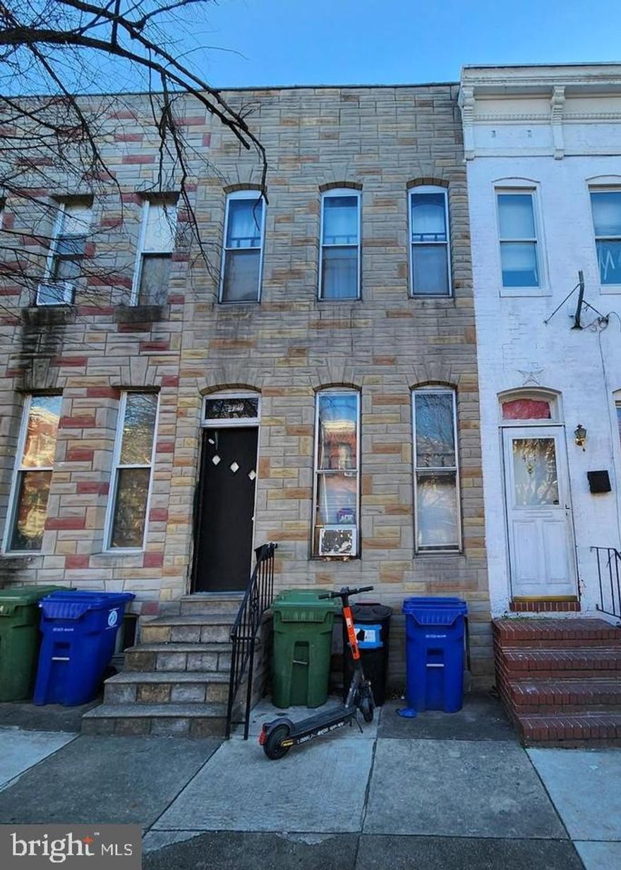 Home for sale in heart of Baltimore,  minutes from Carroll Park, Downtown Baltimore and all attractions. House is in good condition with cosmetic repairs needed. Tenant occupied and willing to stay on with new owners/investors.