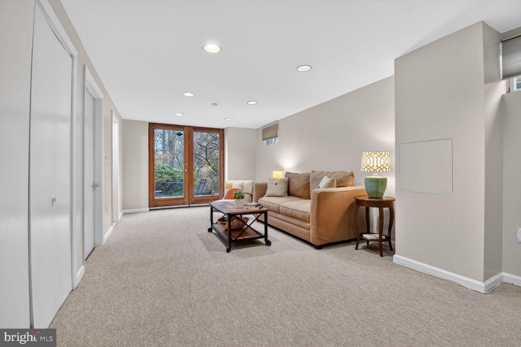 TAKOMA PARK - Residential