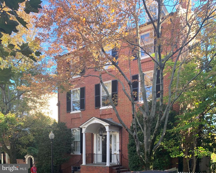 STATELY HISTORIC FEDERAL IN IDEAL LOCATION OF THE WEST VILLAGE WITH EXTRAODINARY LARGE GARDEN AND DETACHED TWO+CAR GARAGE WFP PRIVATE PLACEMENT SALE