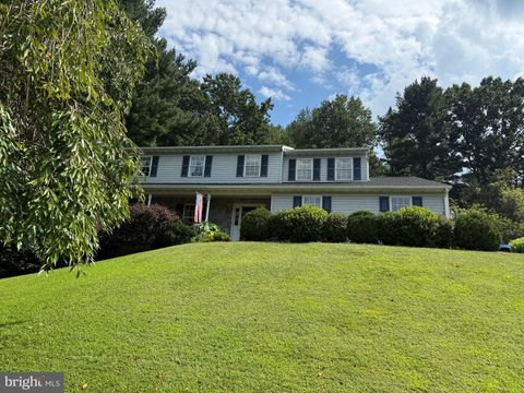 Photo of 986 W Penn Grant Road, WILLOW STREET, PA 17584 (MLS # PALA2074950)