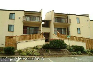 TREETOP CONDO - Residential