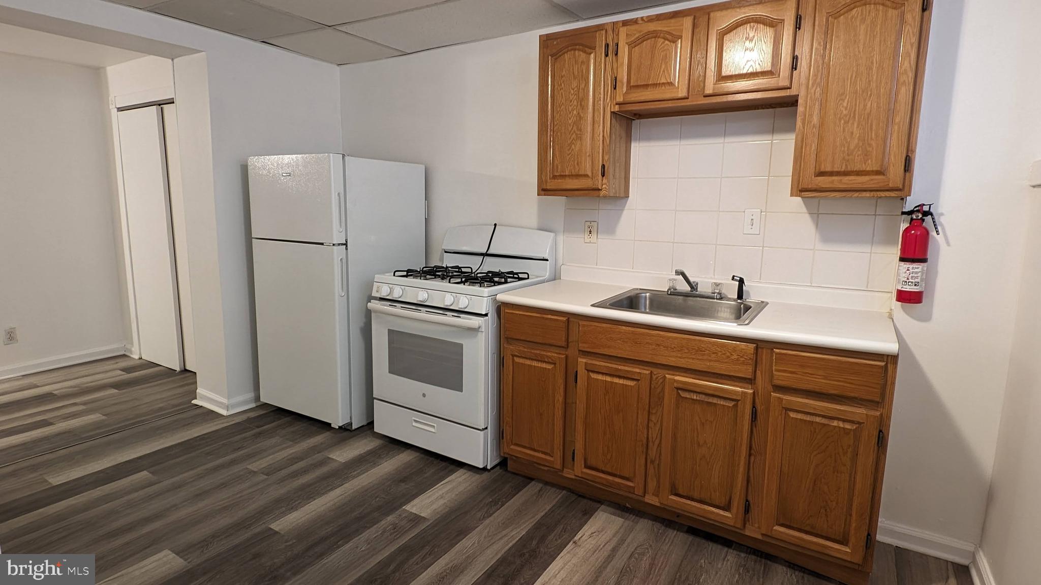 OLDE RICHMOND - Residential Lease